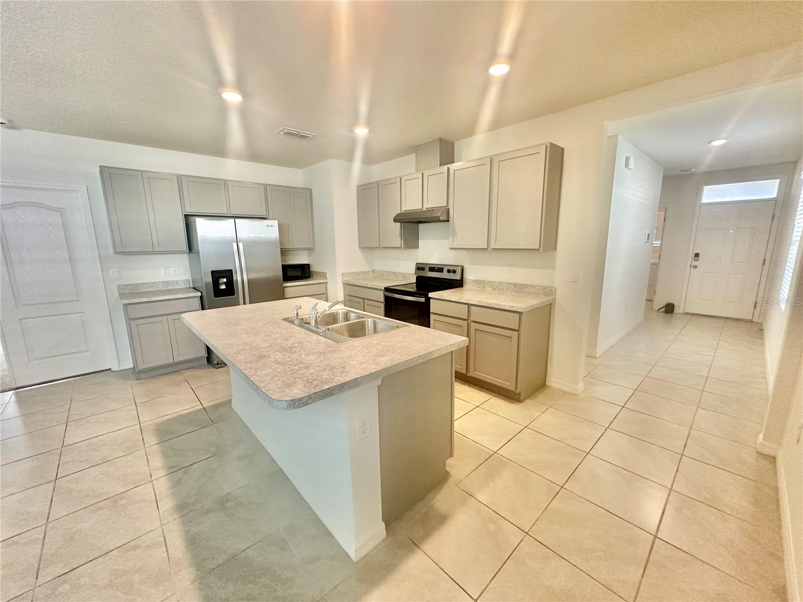 Image 3 of 23 For 838 August Sky Drive