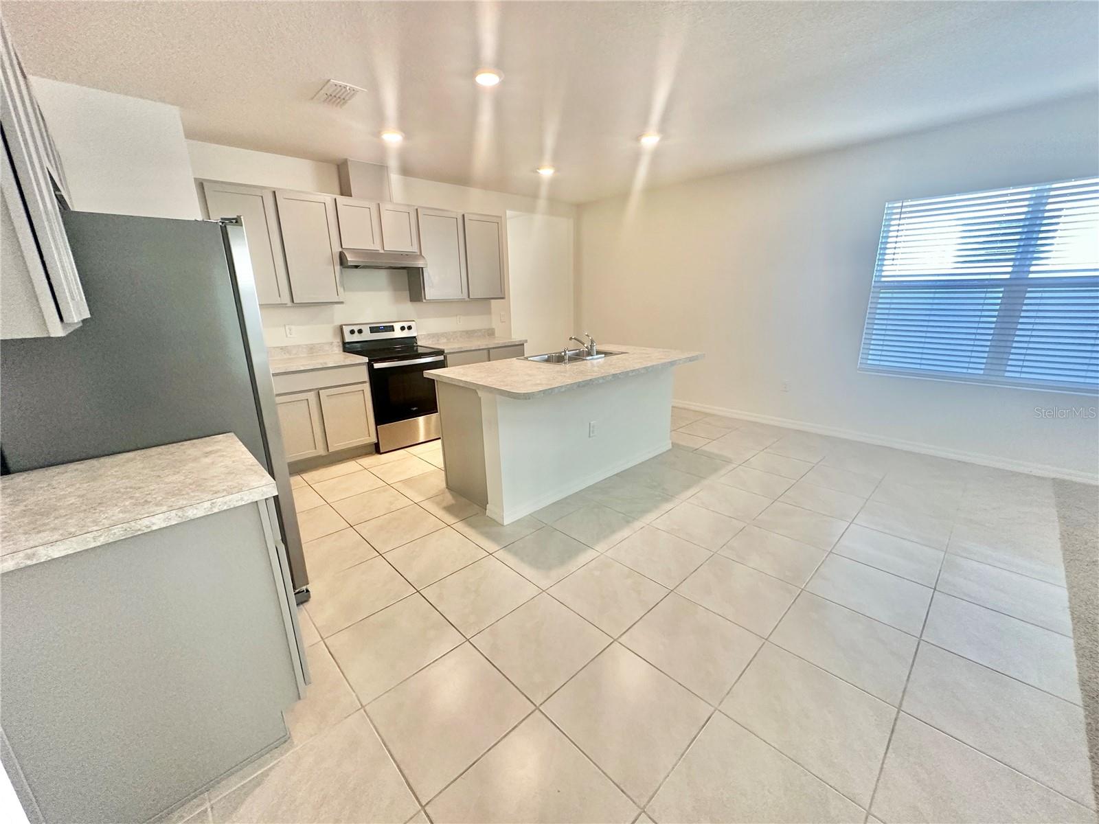 Image 4 of 23 For 838 August Sky Drive