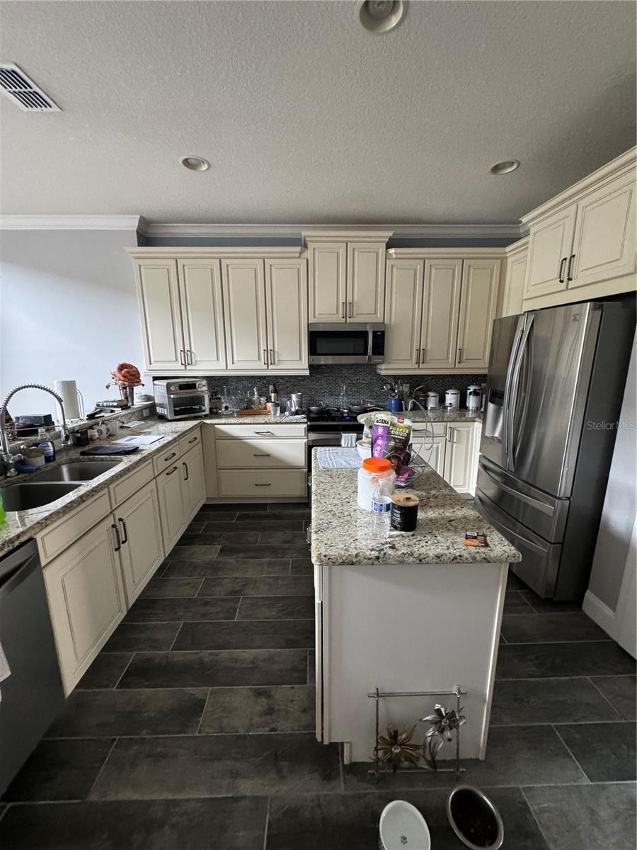 Image 8 of 9 For 5621 Siracusa Lane