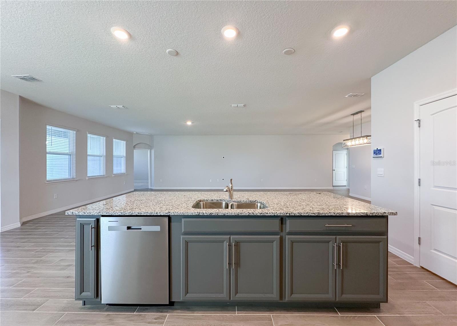 Image 11 of 41 For 14413 Bayuk Way
