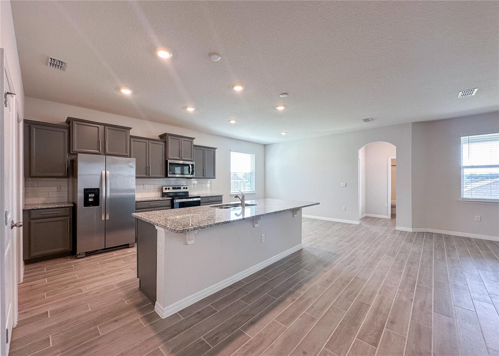 Image 14 of 41 For 14413 Bayuk Way