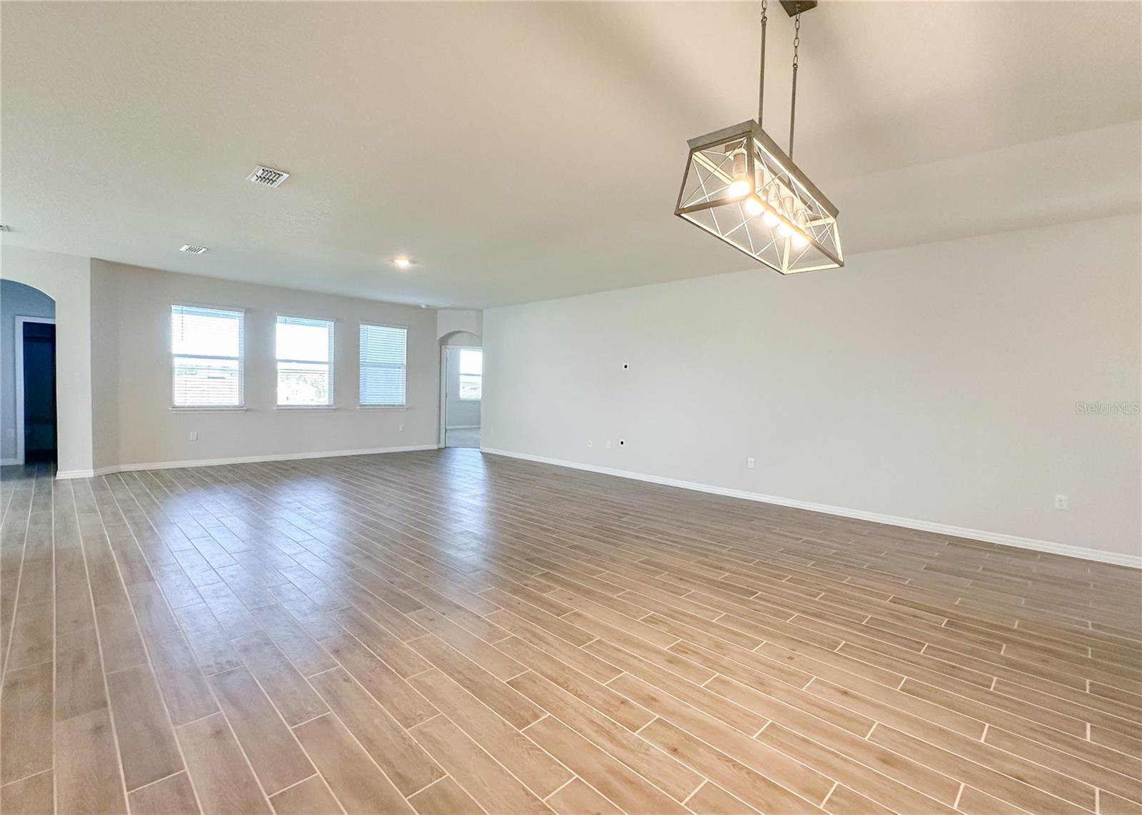 Image 15 of 41 For 14413 Bayuk Way