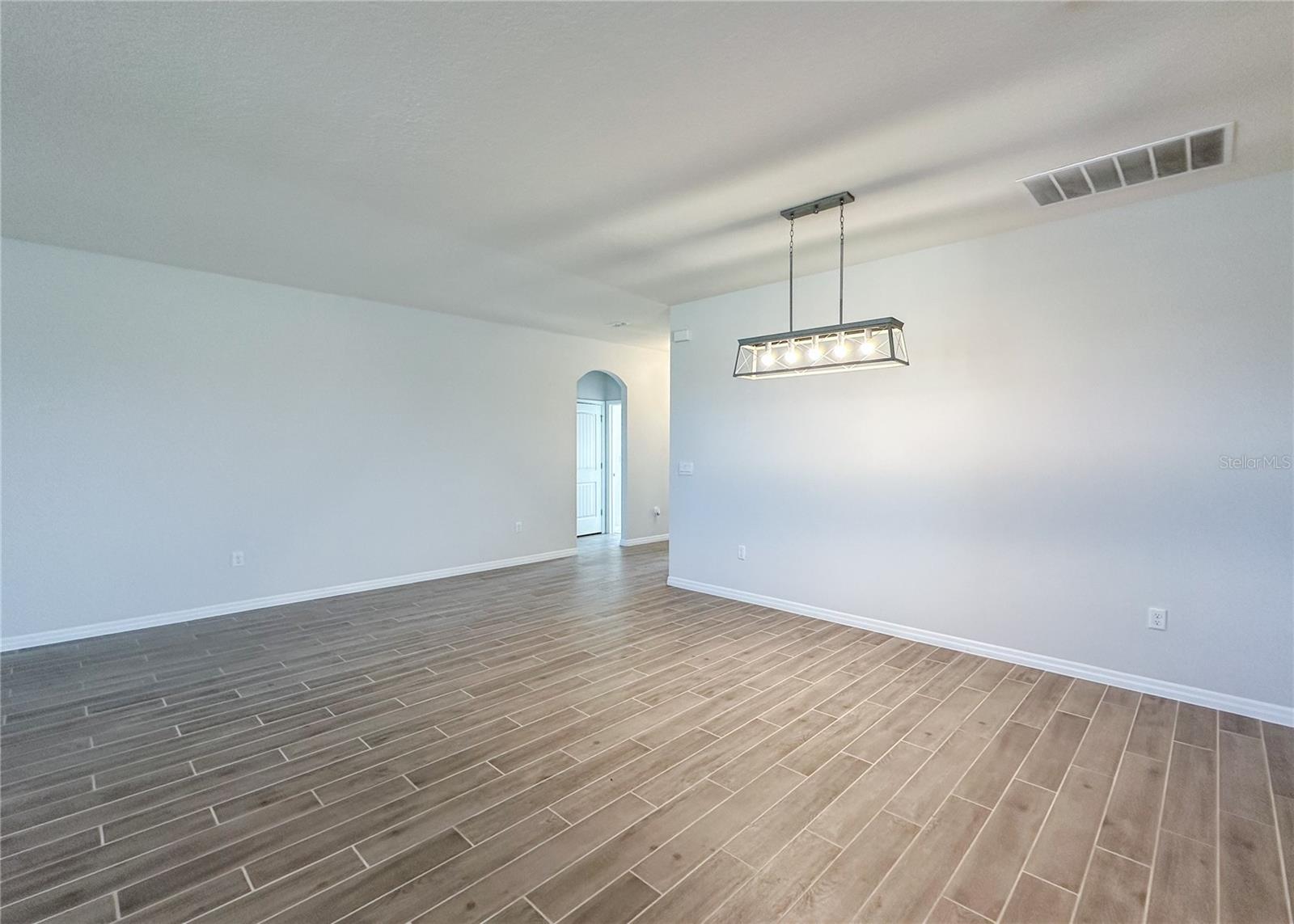 Image 16 of 41 For 14413 Bayuk Way