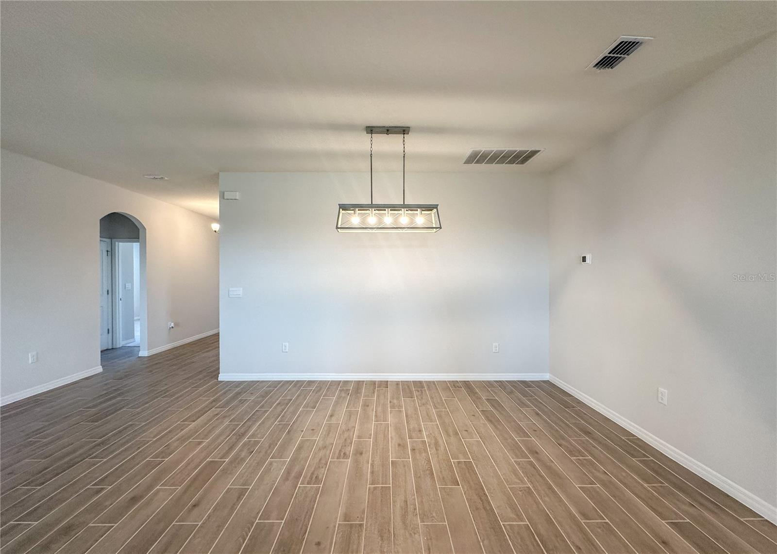 Image 17 of 41 For 14413 Bayuk Way