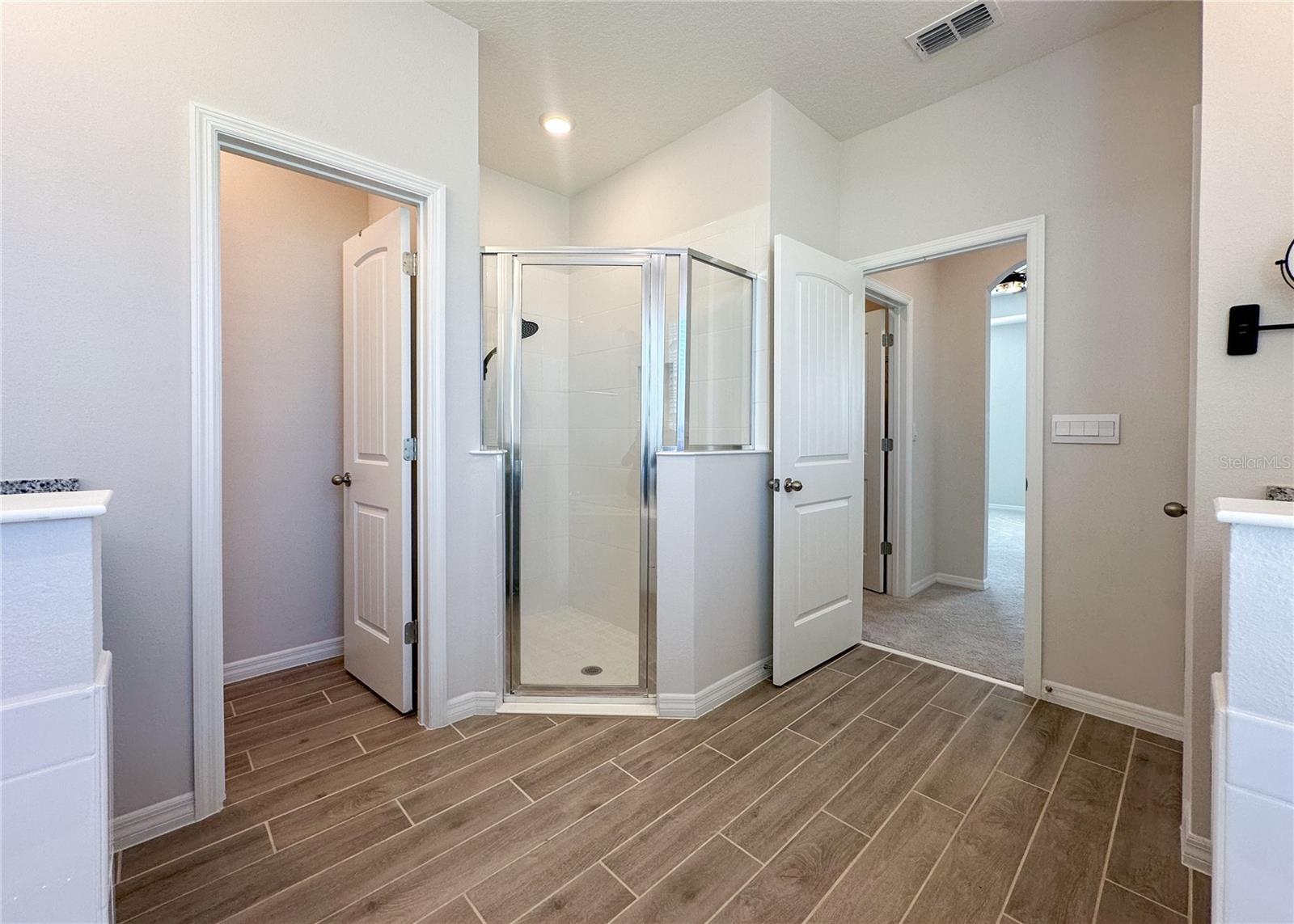 Image 24 of 41 For 14413 Bayuk Way