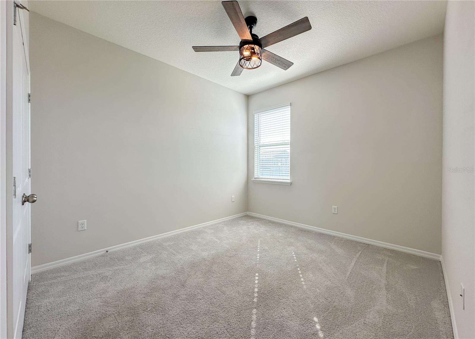 Image 32 of 41 For 14413 Bayuk Way