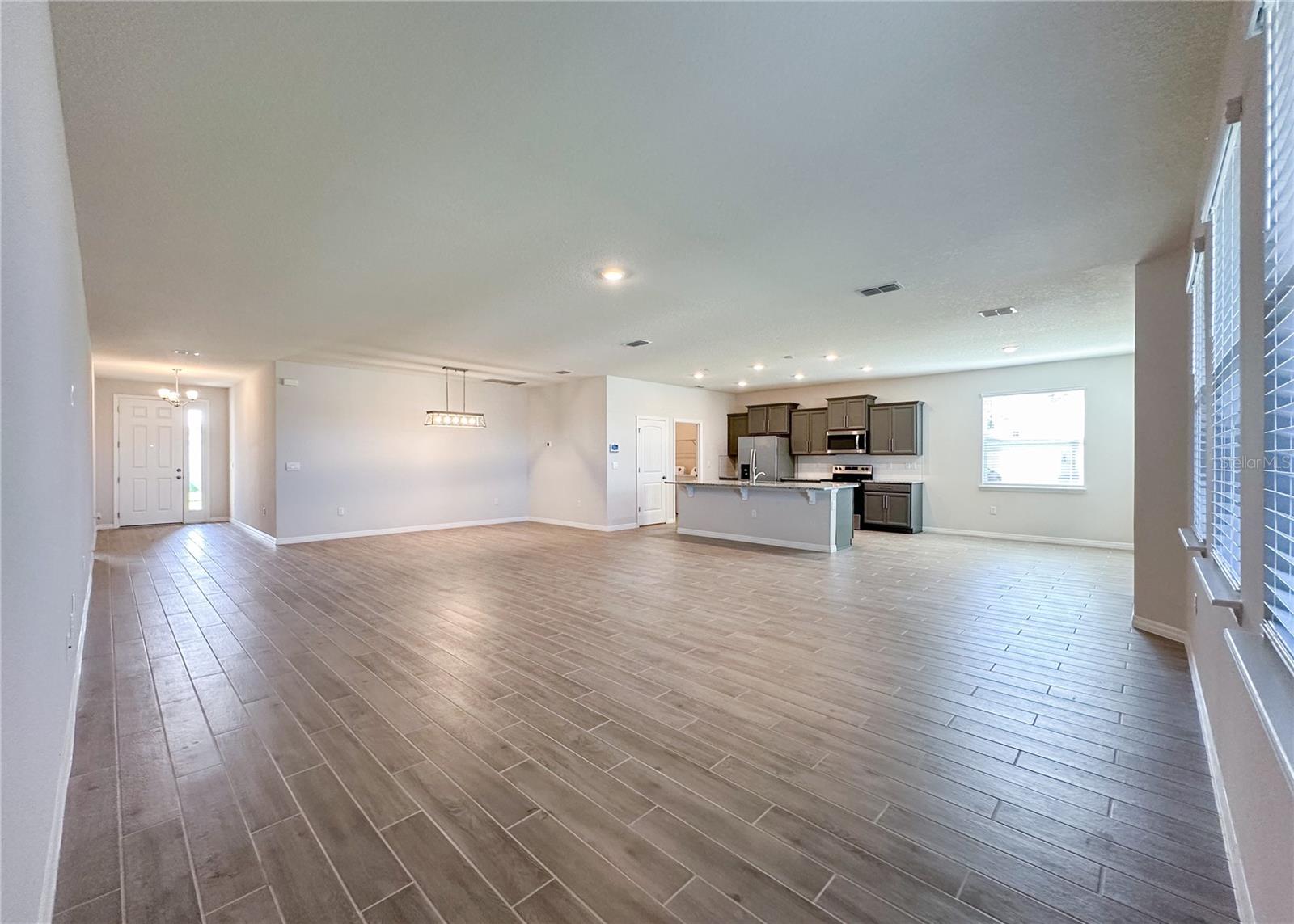 Image 6 of 41 For 14413 Bayuk Way