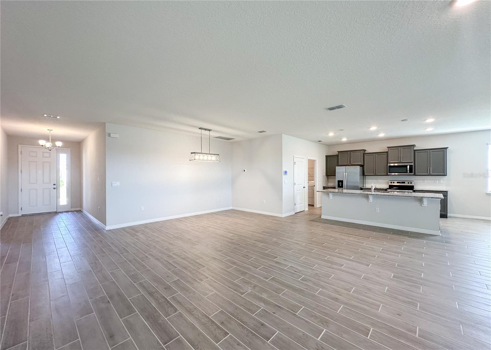 Image 9 of 41 For 14413 Bayuk Way