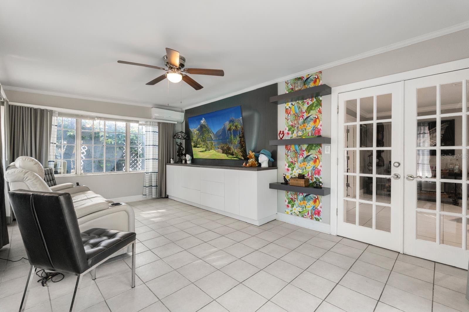 Image 11 of 46 For 2945 Southgate Terrace