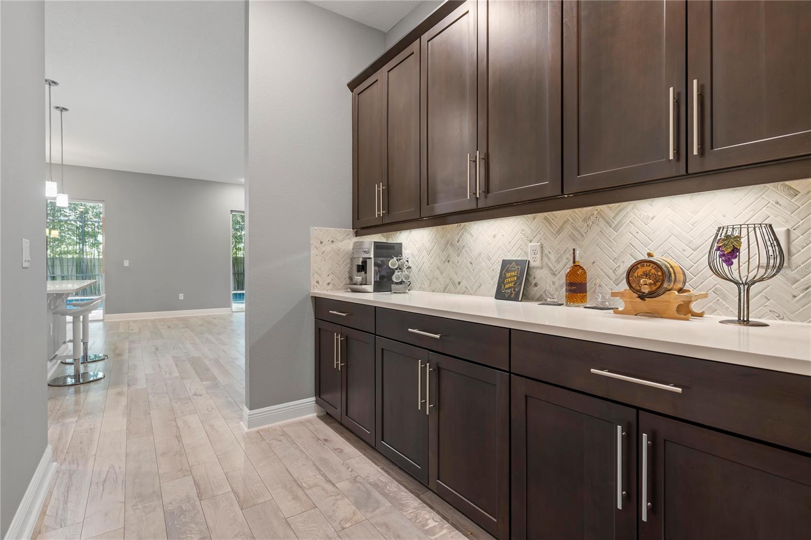 Image 14 of 50 For 8066 Ludington Circle