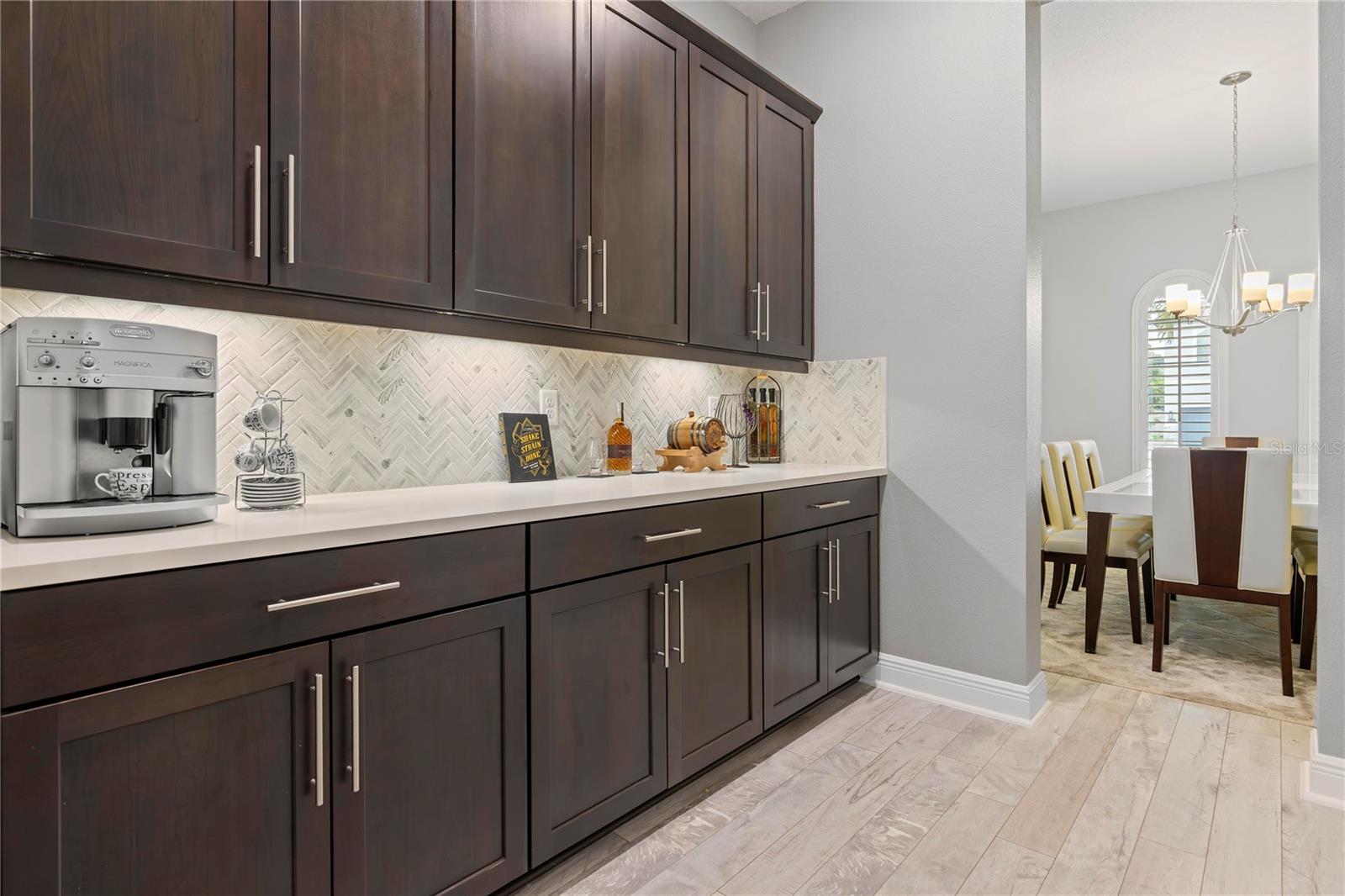 Image 15 of 50 For 8066 Ludington Circle