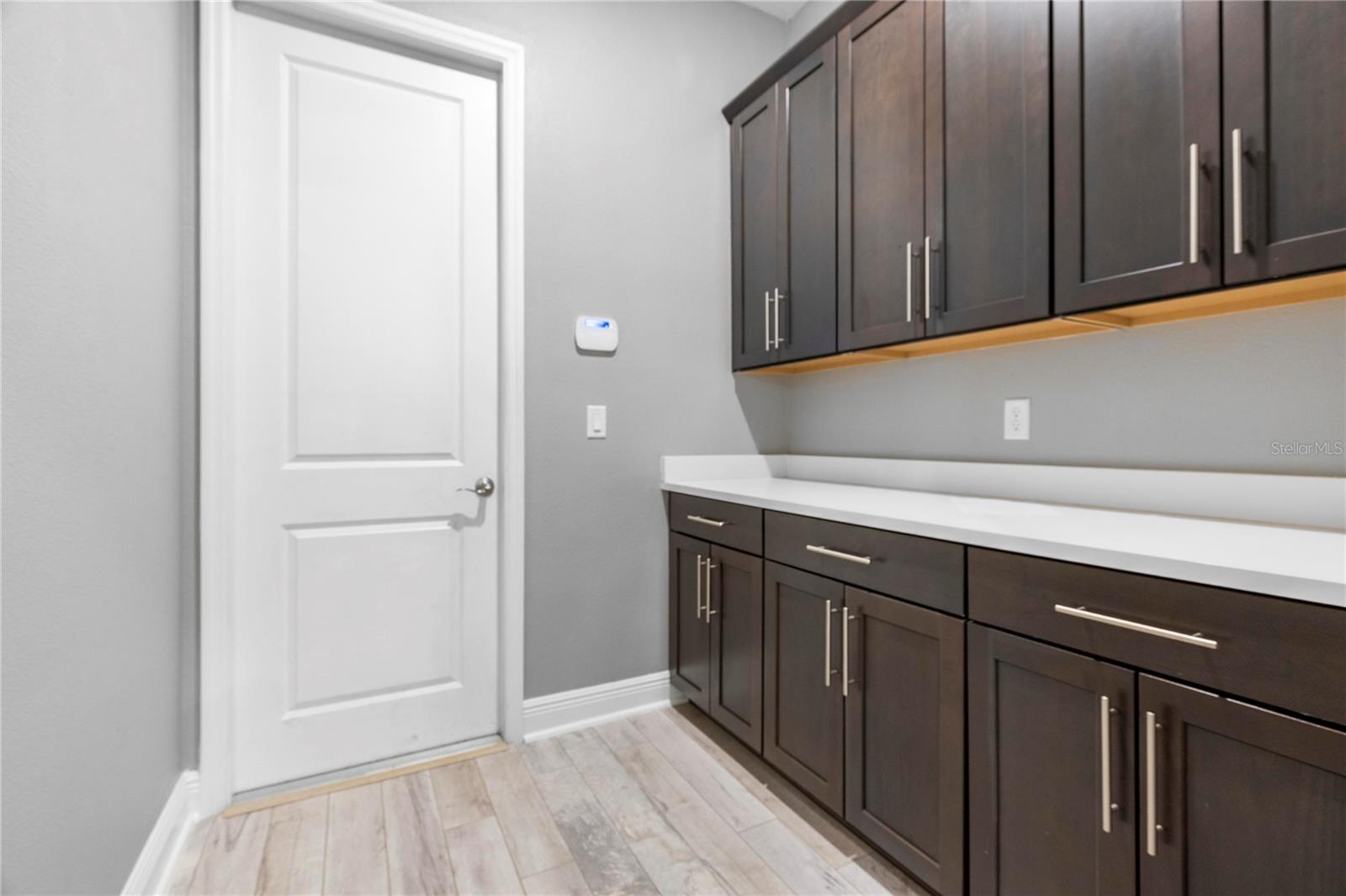 Image 17 of 50 For 8066 Ludington Circle