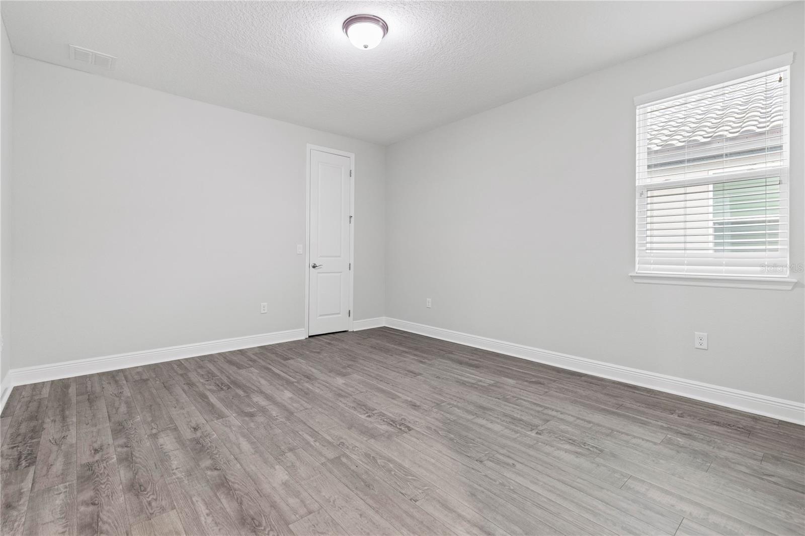 Image 41 of 50 For 8066 Ludington Circle