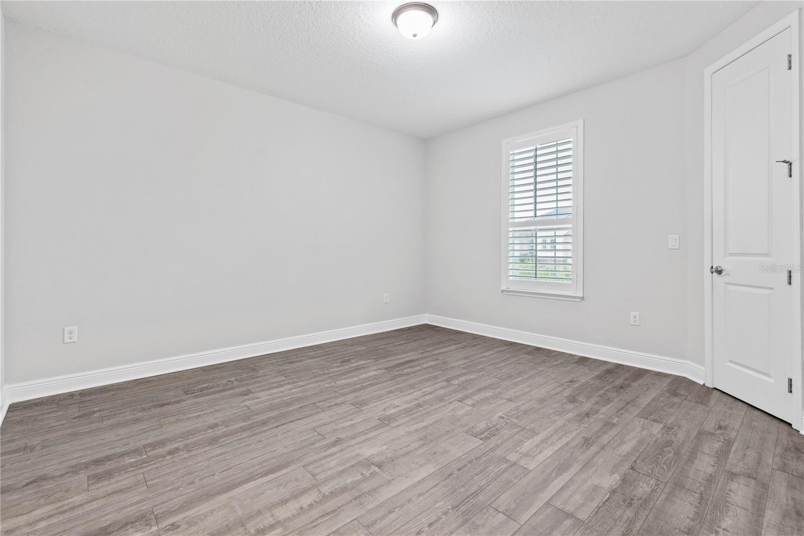 Image 43 of 50 For 8066 Ludington Circle