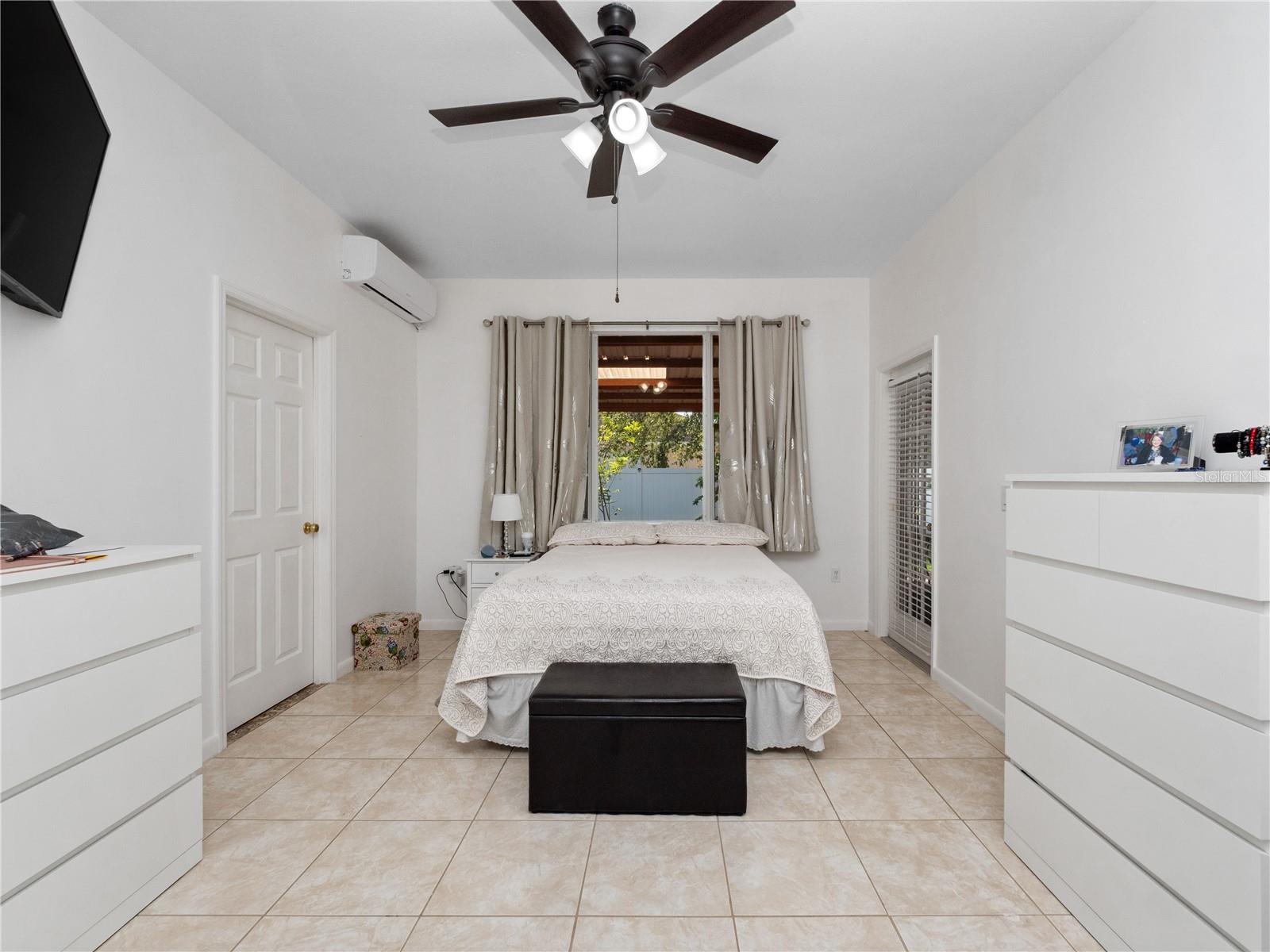 Image 15 of 27 For 2080 Windcrest Lake Circle