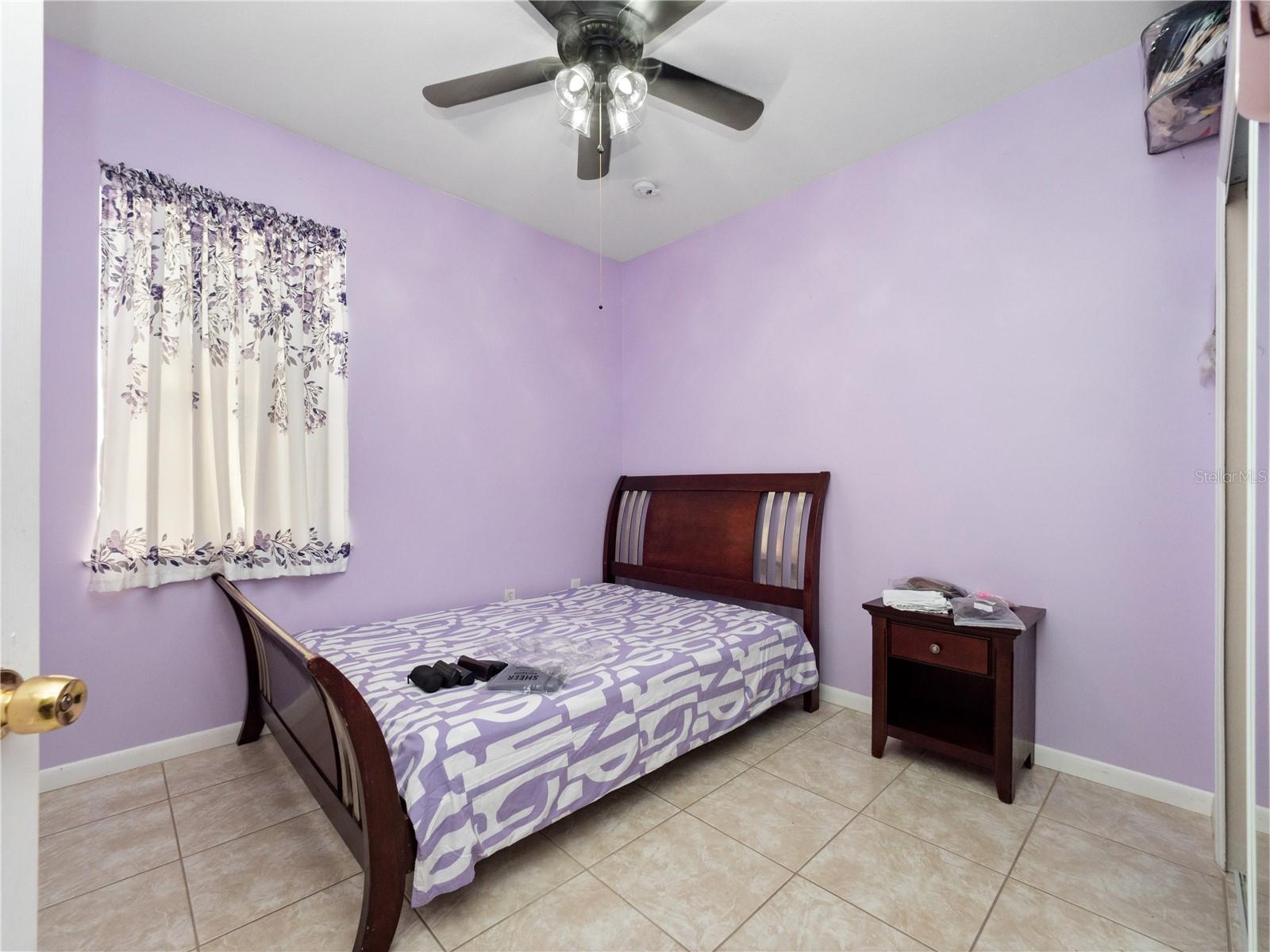 Image 21 of 27 For 2080 Windcrest Lake Circle