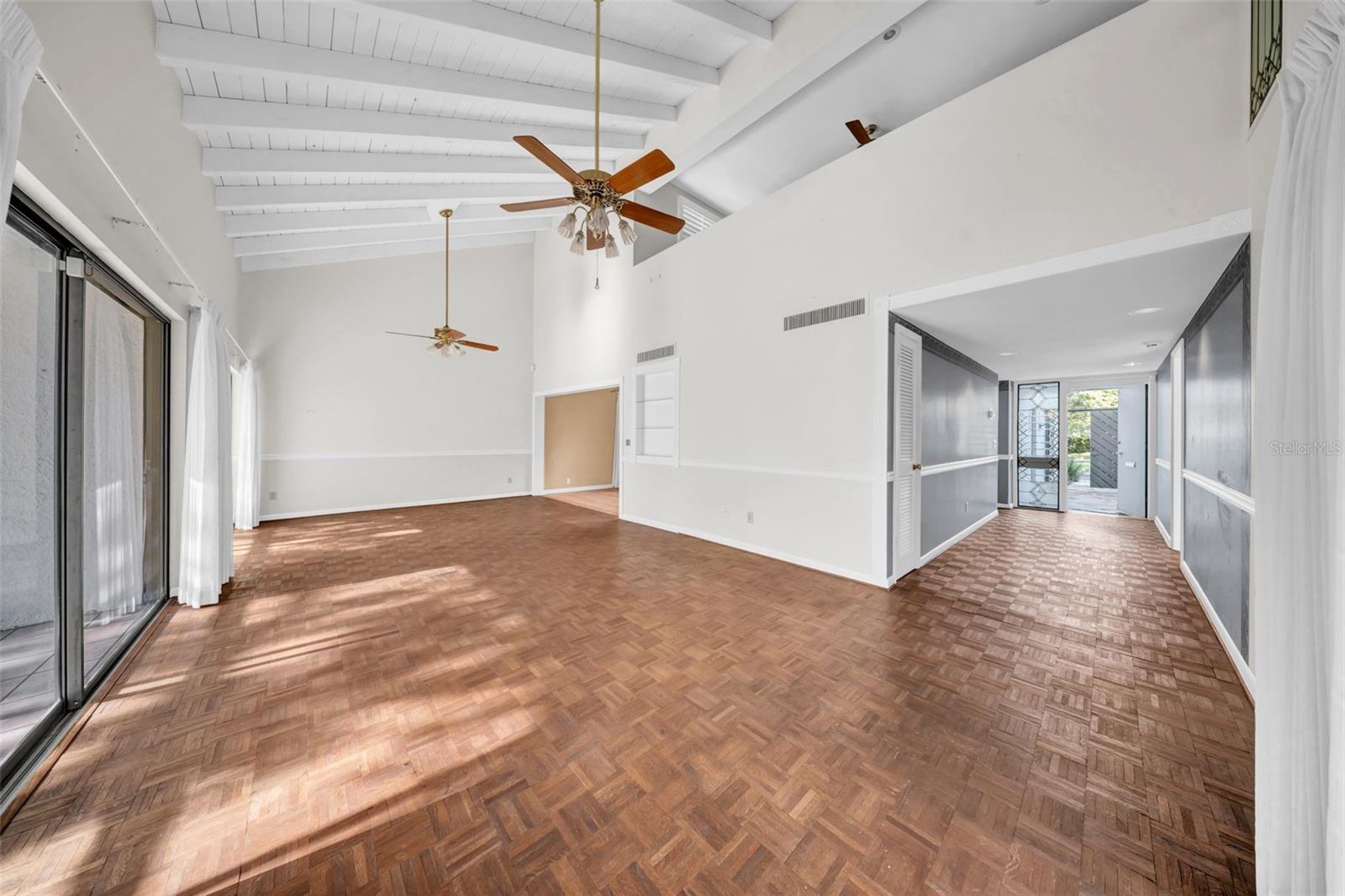 Image 8 of 47 For 14123 Cypress Circle 14123