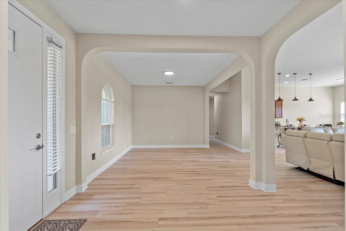 Image 10 of 49 For 3715 Paradiso Circle