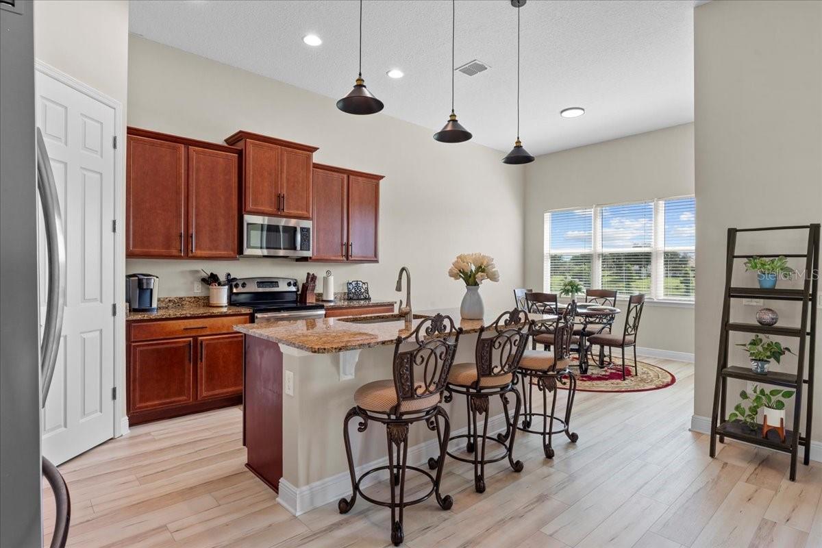 Image 12 of 49 For 3715 Paradiso Circle