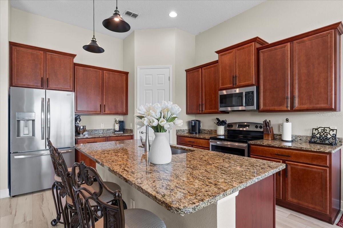 Image 15 of 49 For 3715 Paradiso Circle