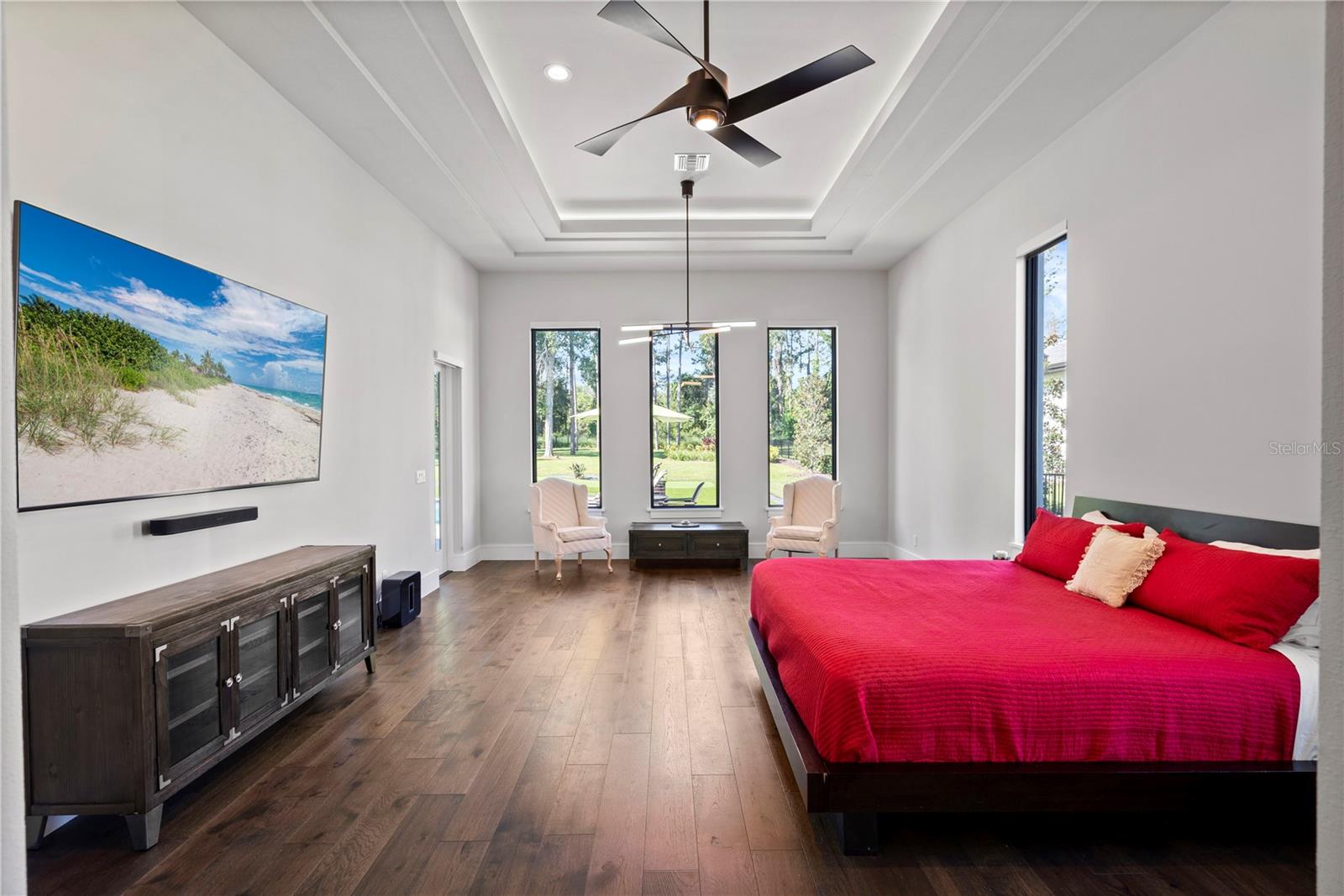 Image 18 of 100 For 15634 Pendio Drive