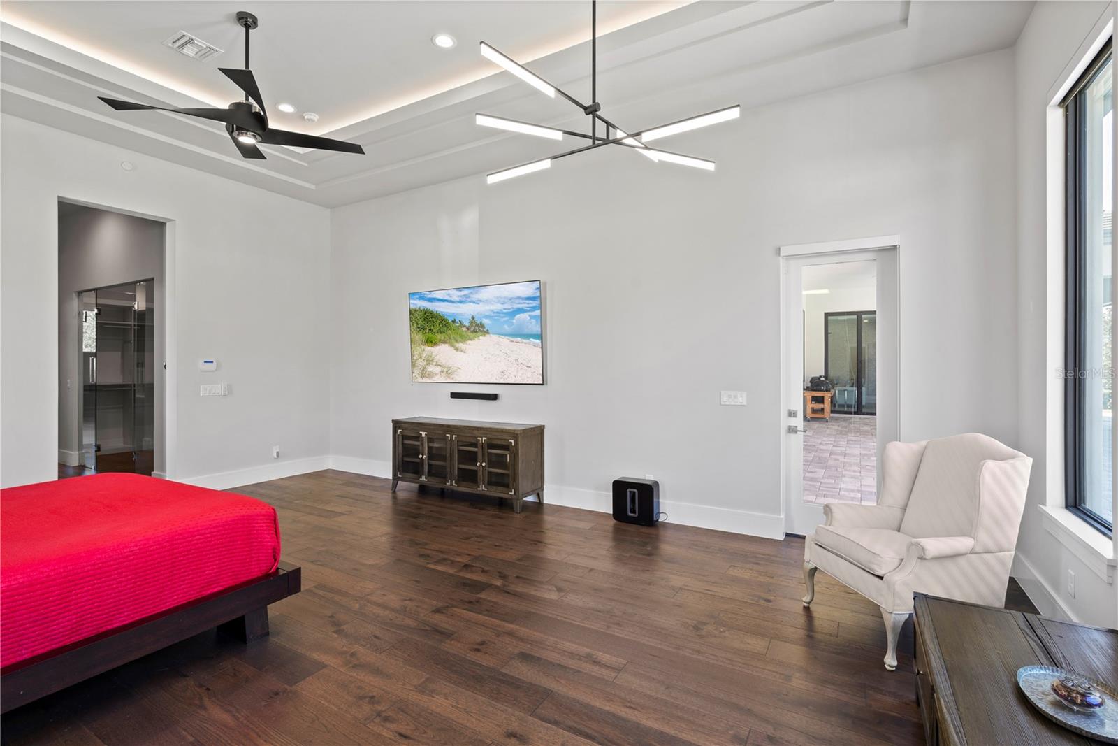 Image 22 of 100 For 15634 Pendio Drive