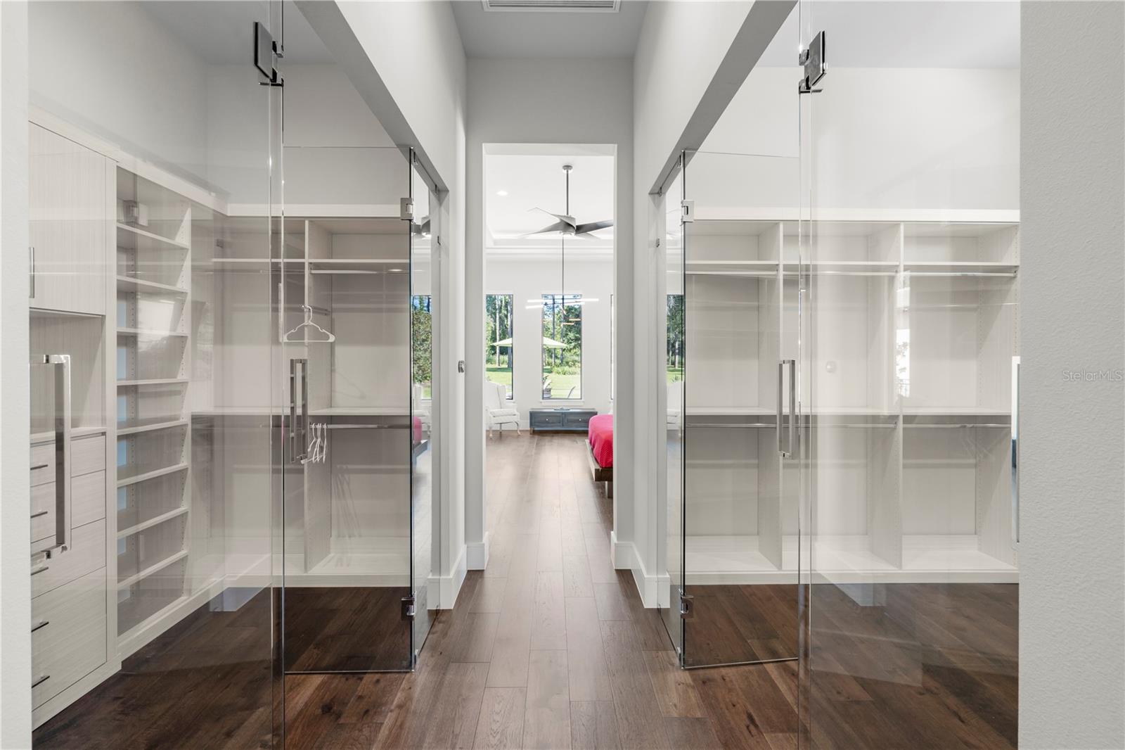 Image 23 of 100 For 15634 Pendio Drive