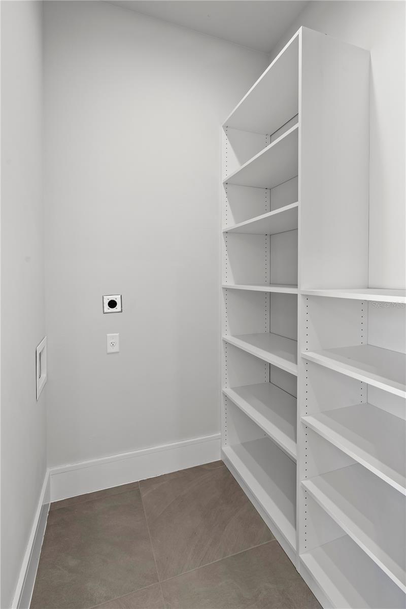 Image 36 of 100 For 15634 Pendio Drive