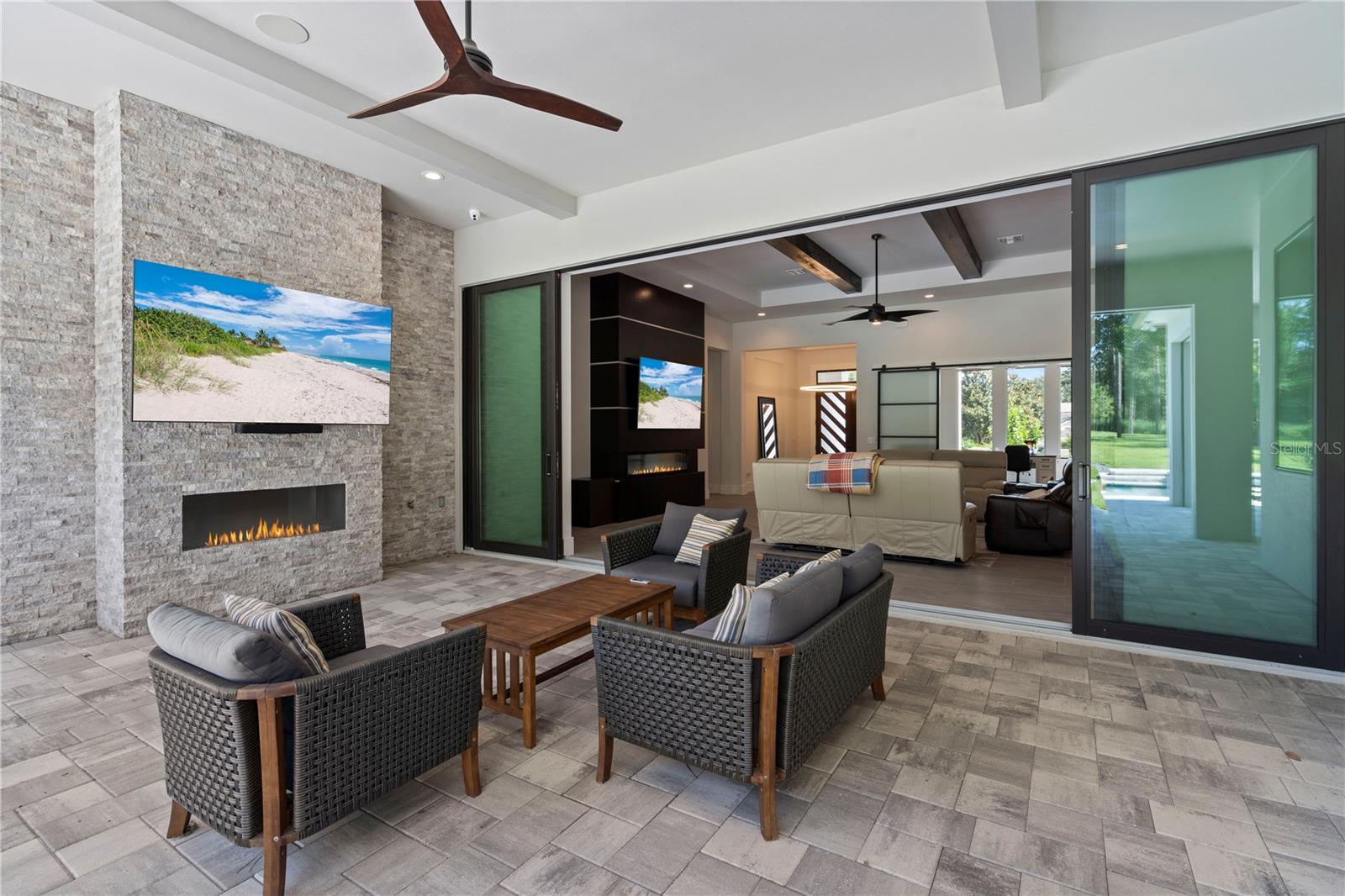 Image 64 of 100 For 15634 Pendio Drive