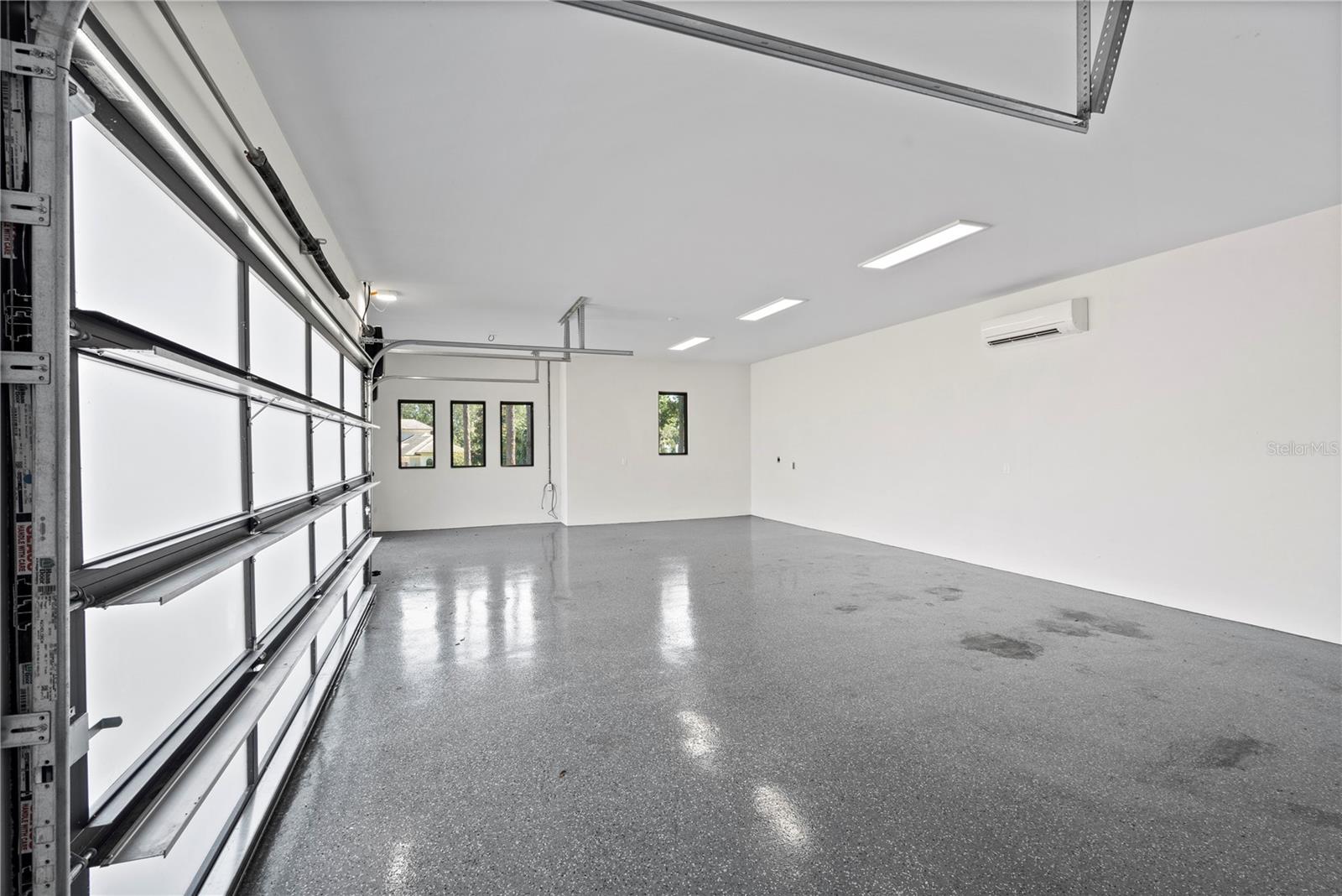 Image 85 of 100 For 15634 Pendio Drive