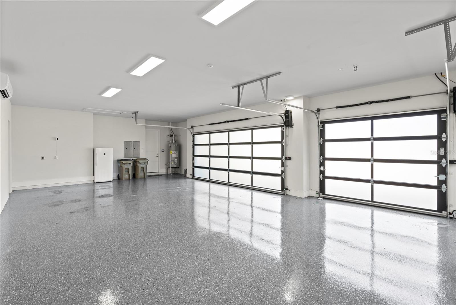 Image 86 of 100 For 15634 Pendio Drive