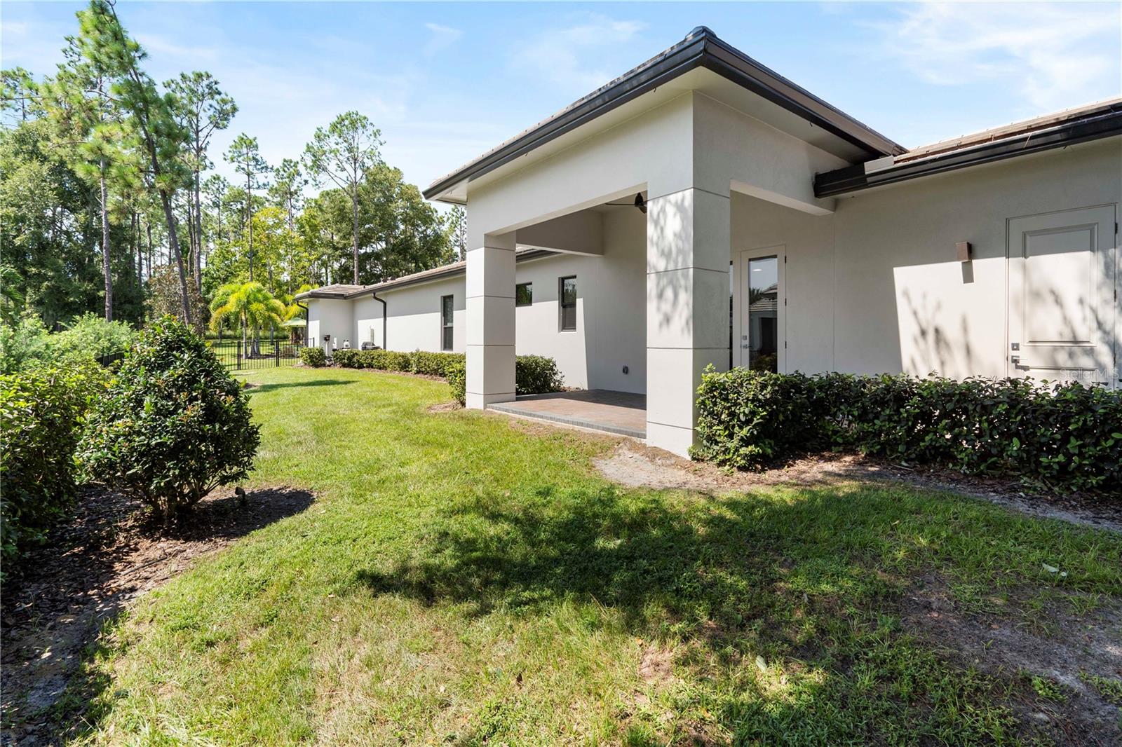 Image 98 of 100 For 15634 Pendio Drive