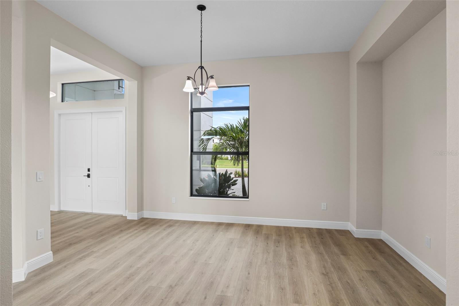 Image 15 of 56 For 4508 Mondrian Court