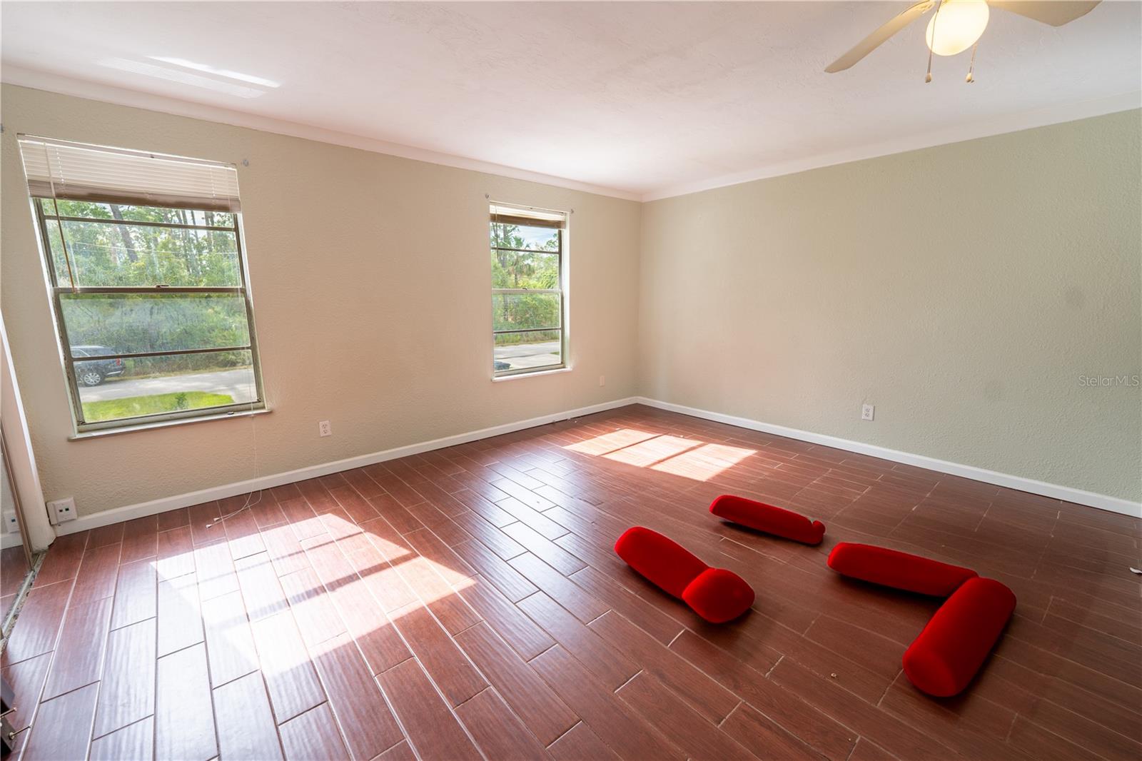 Image 15 of 22 For 2051 3rd Avenue