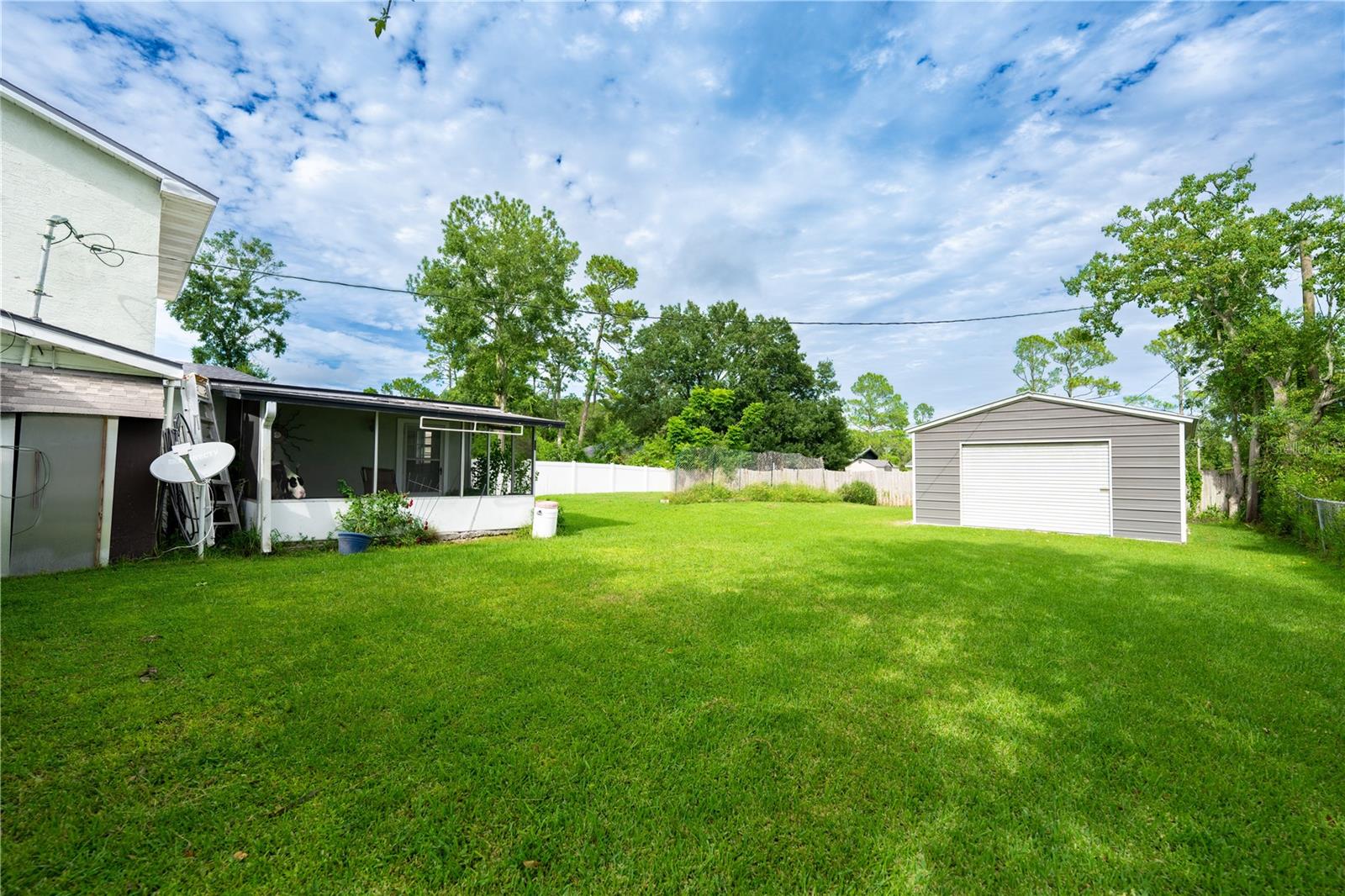 Image 17 of 22 For 2051 3rd Avenue