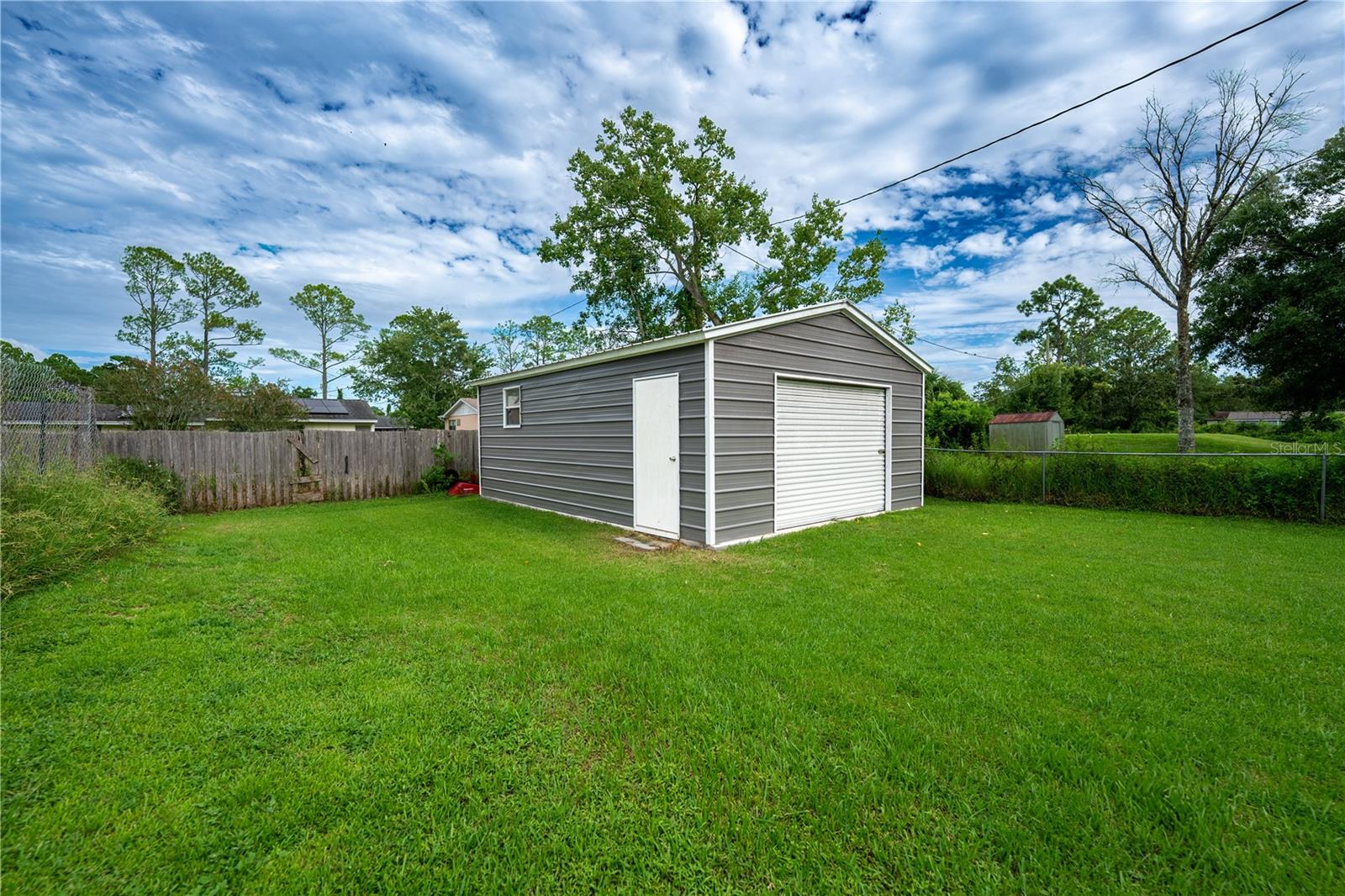 Image 20 of 22 For 2051 3rd Avenue