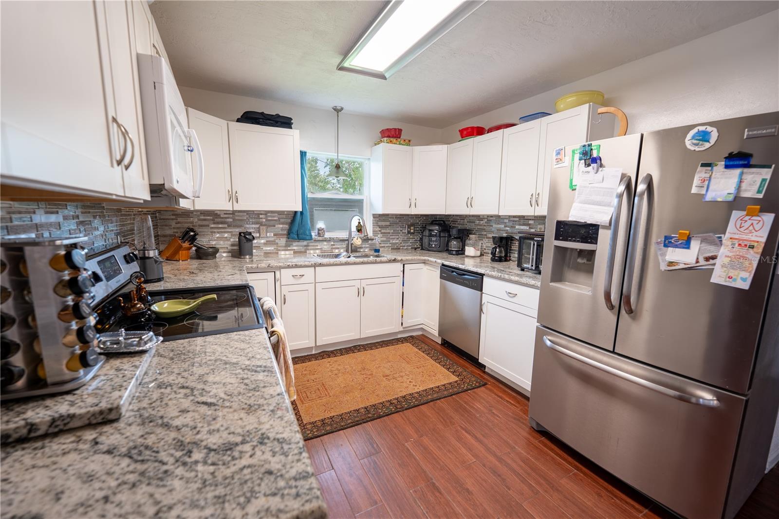 Image 4 of 22 For 2051 3rd Avenue