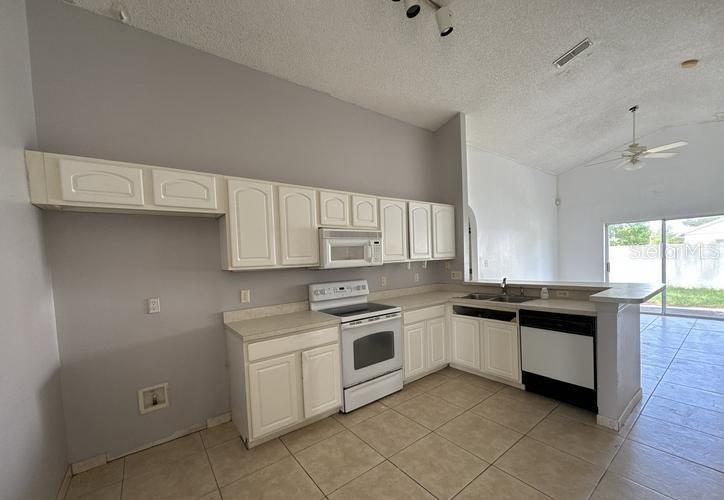 Image 4 of 11 For 8853 Lambert Lane