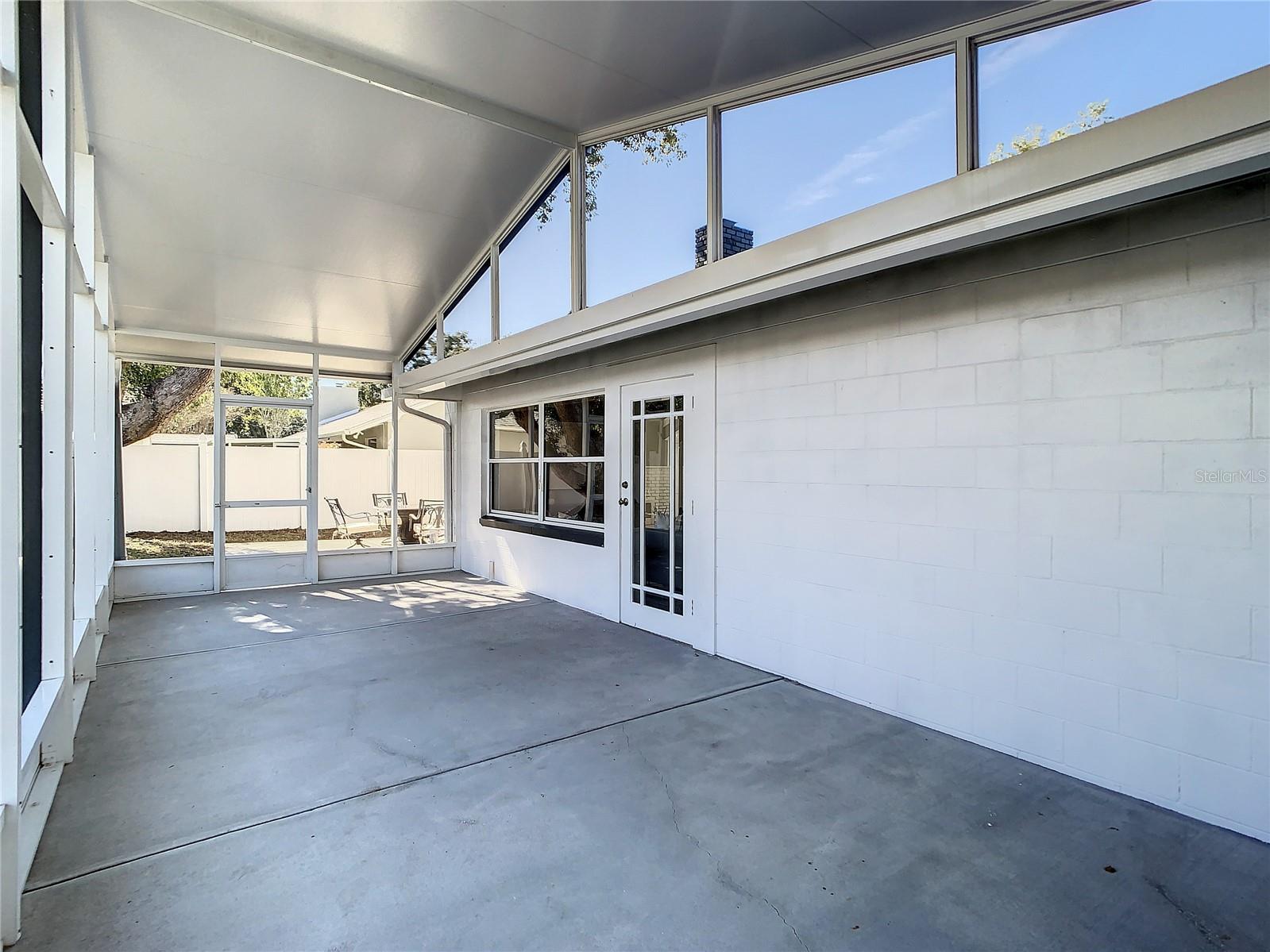 Image 37 of 43 For 5105 Dorian Avenue