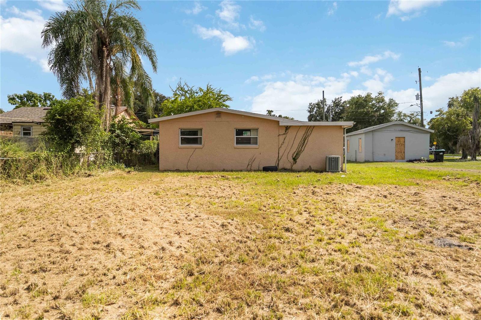 Image 20 of 20 For 939 Kaley Avenue