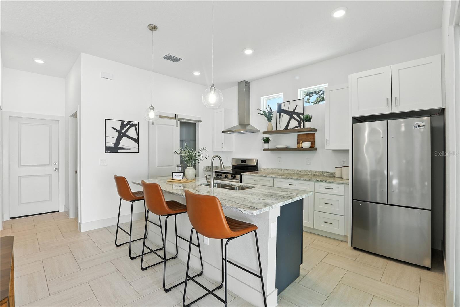 Image 14 of 42 For 728 Ellwood Avenue