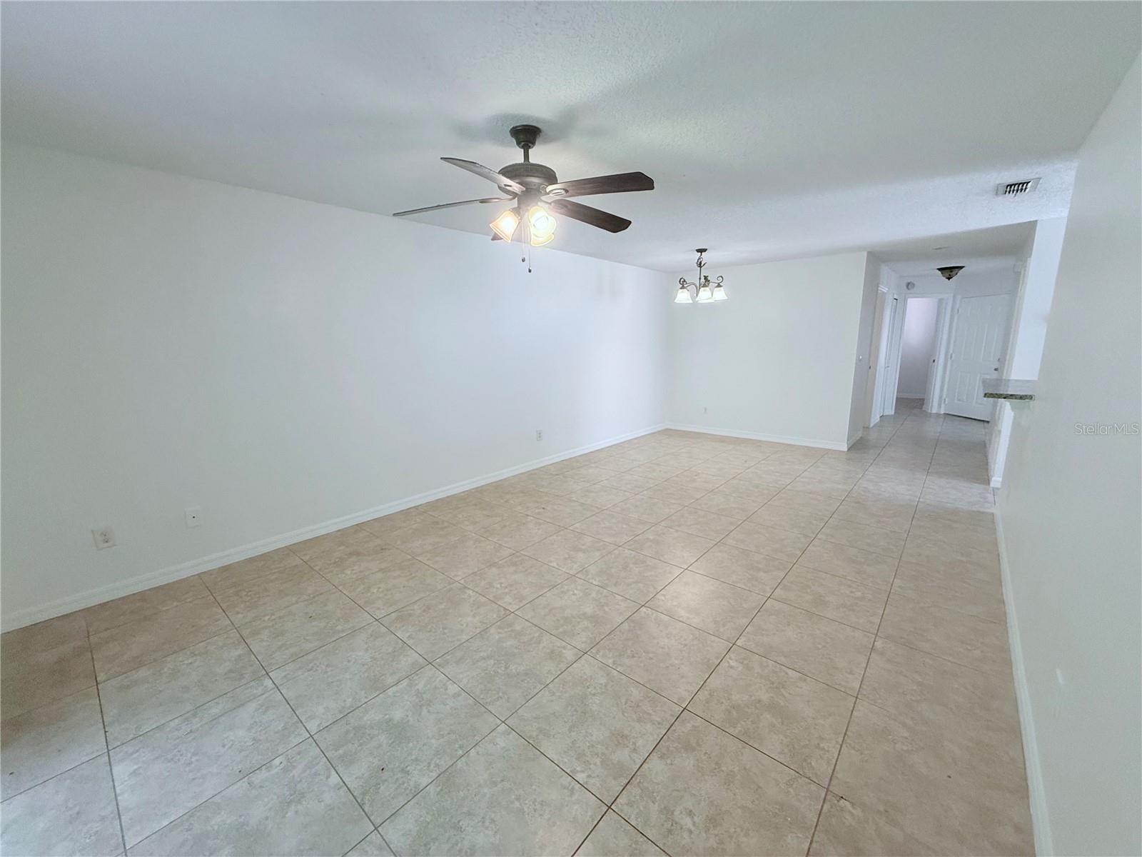 Image 4 of 14 For 7849 Sugar View Court 7849