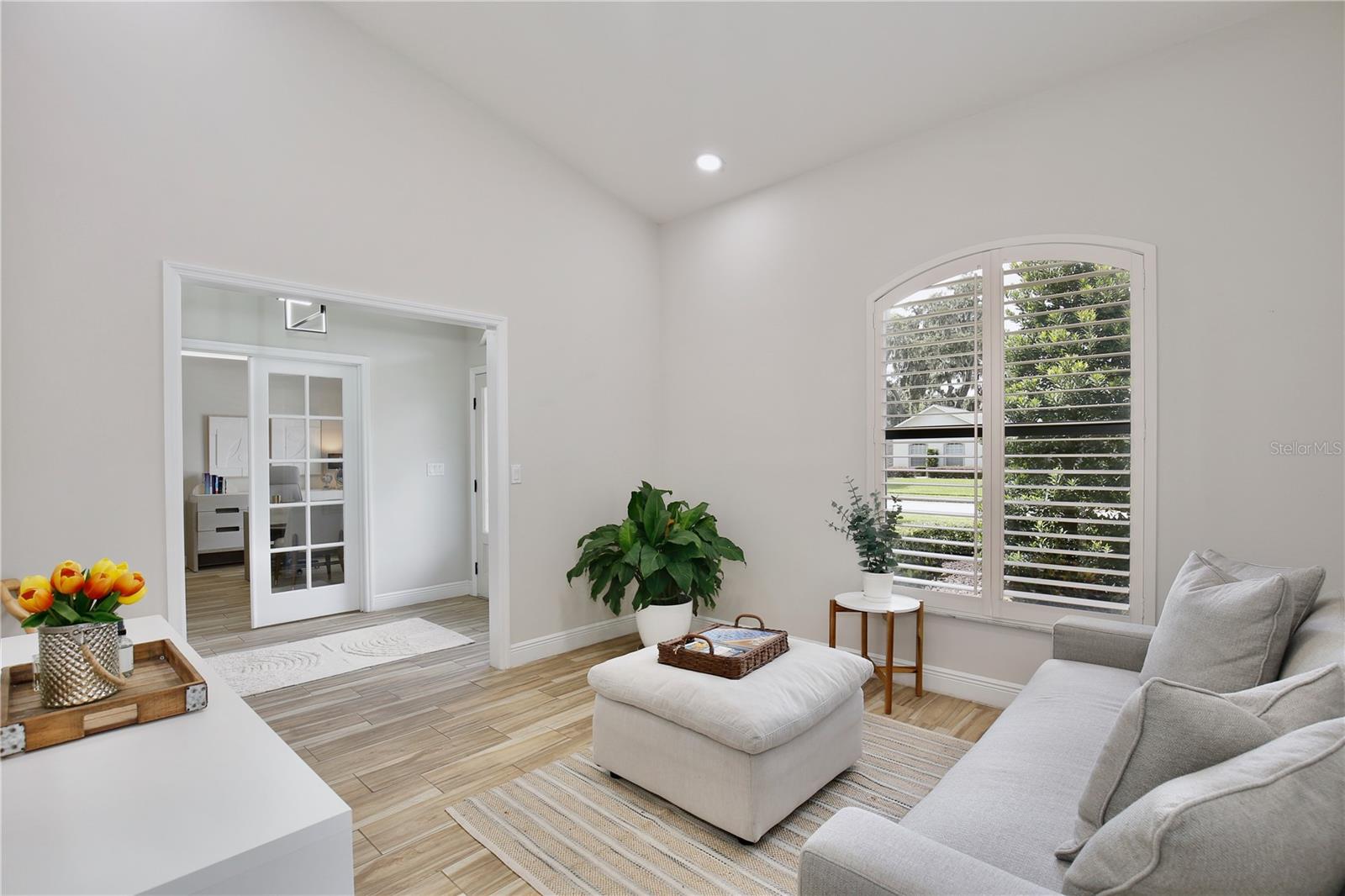 Image 13 of 63 For 4847 Calasans Ave