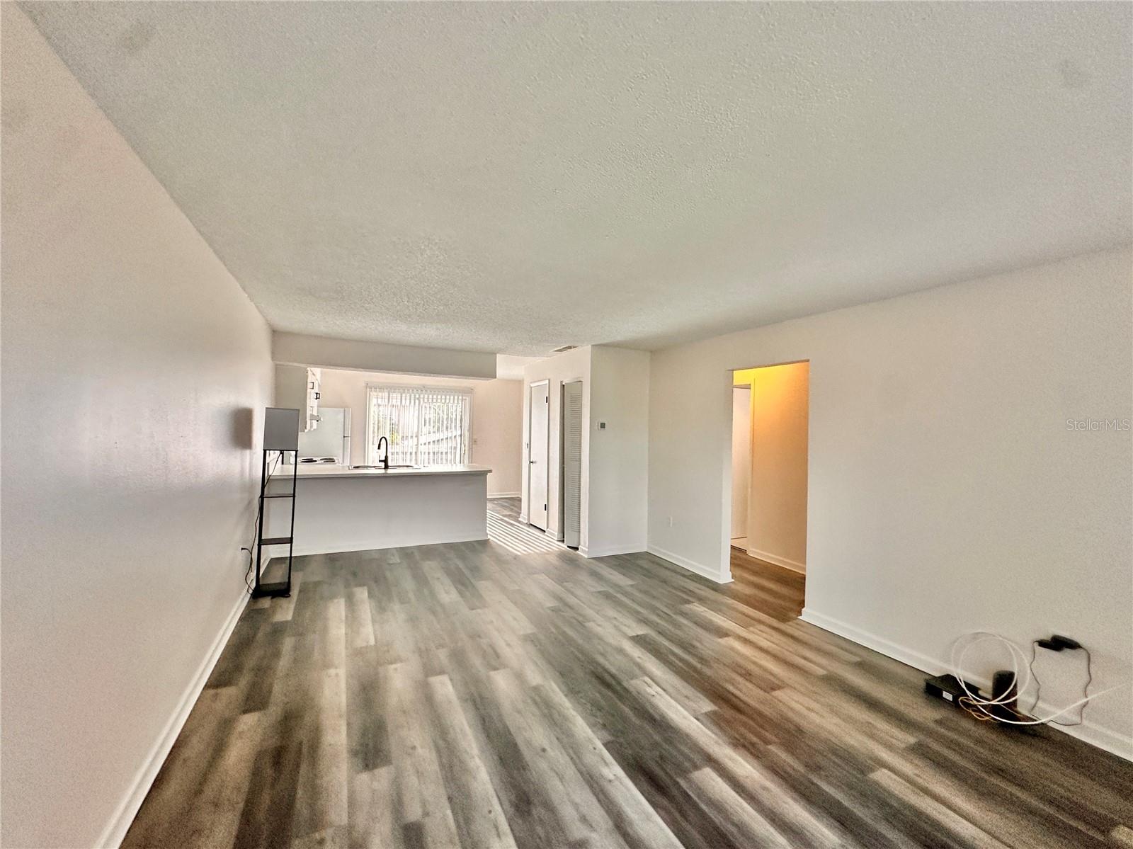Image 3 of 11 For 1842 Caralee Boulevard E 3