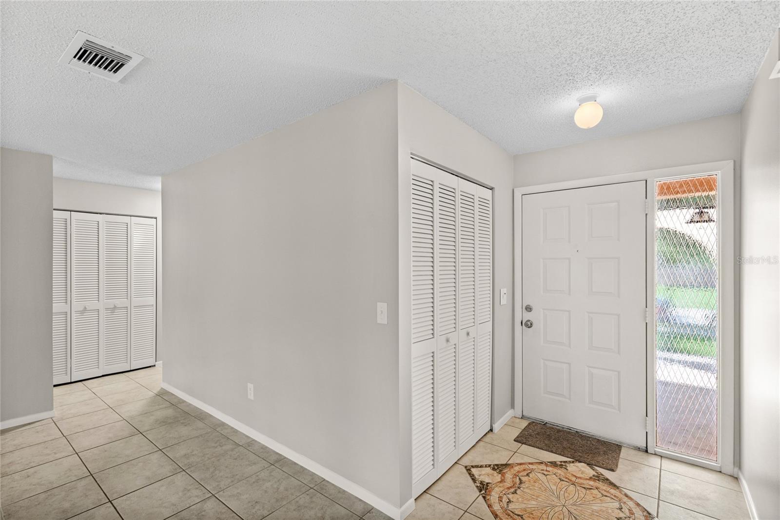 Image 3 of 31 For 622 Iowa Woods Circle E