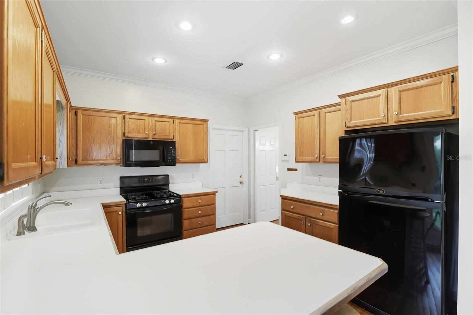 Image 21 of 64 For 226 Whittier Circle