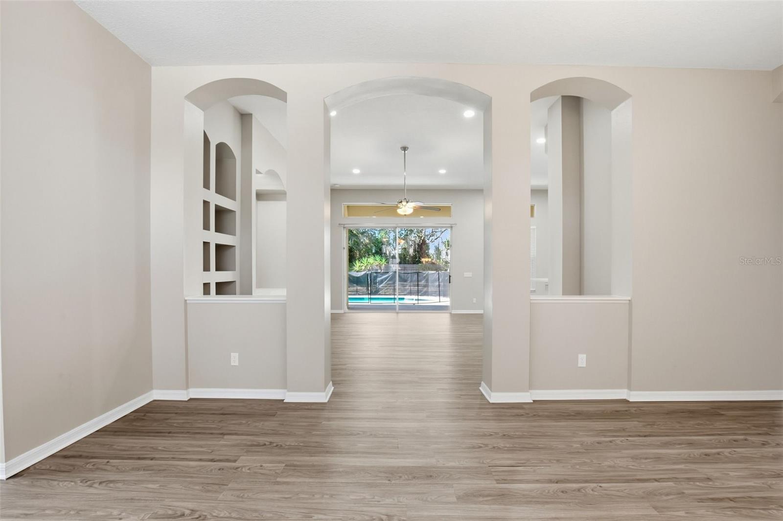 Image 16 of 50 For 342 Mane Court