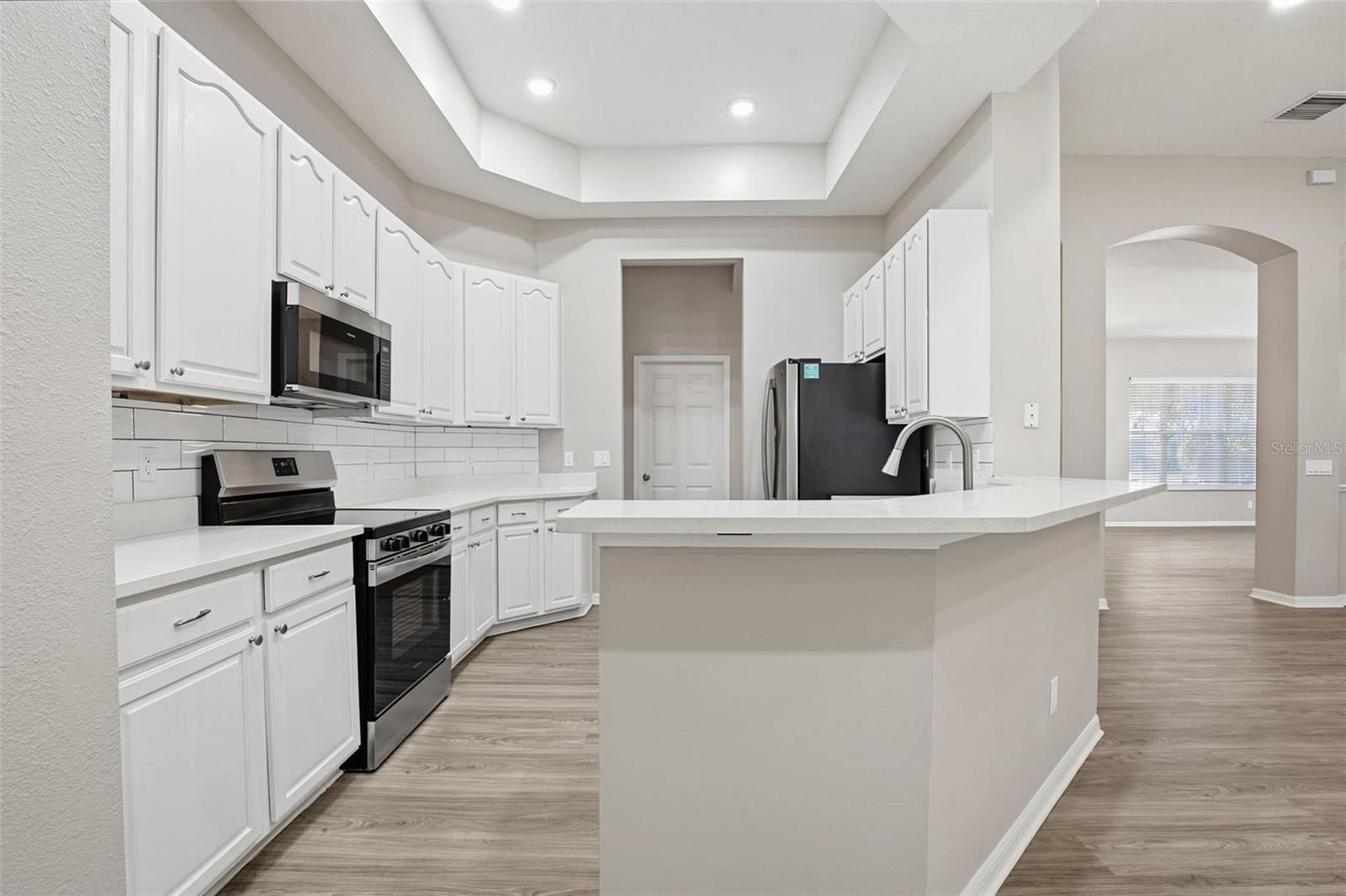 Image 21 of 50 For 342 Mane Court