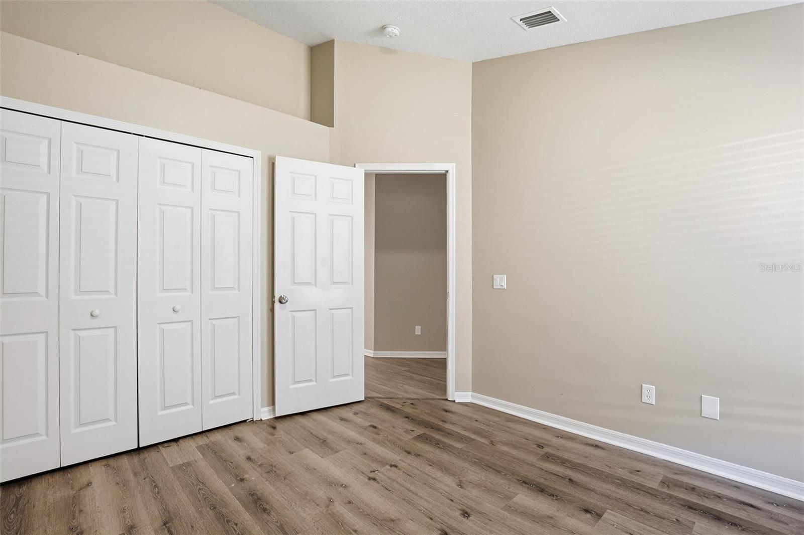 Image 37 of 50 For 342 Mane Court