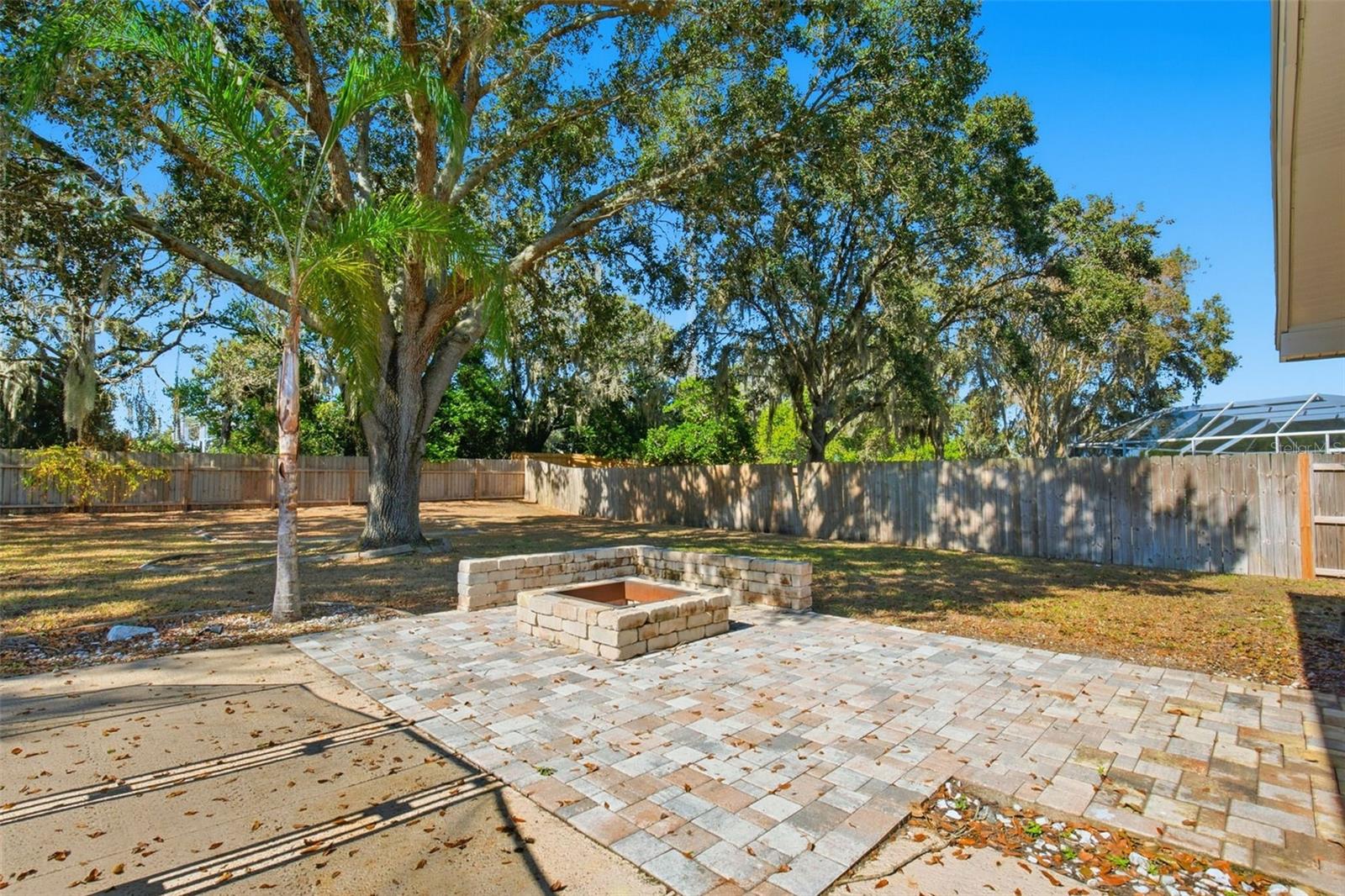 Image 43 of 50 For 342 Mane Court